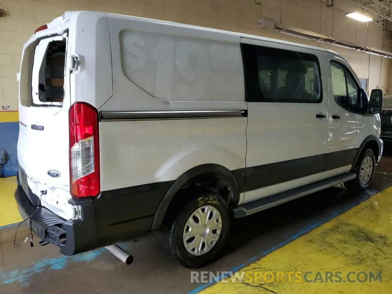 3 Photograph of a damaged car 1FTBR1Y83PKB06391 FORD TRANSIT 2023