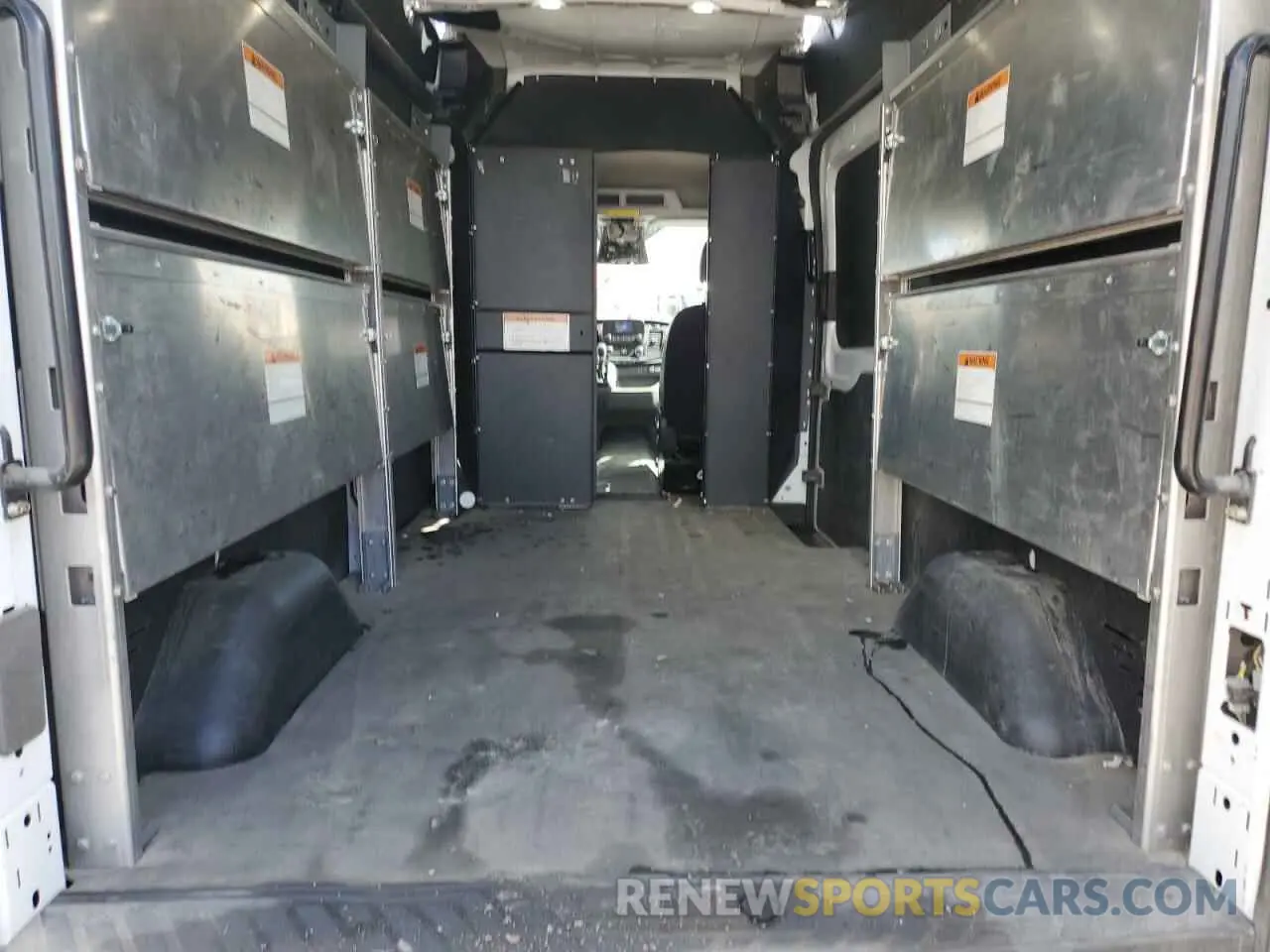 10 Photograph of a damaged car 1FTBR2X88PKA66512 FORD TRANSIT 2023