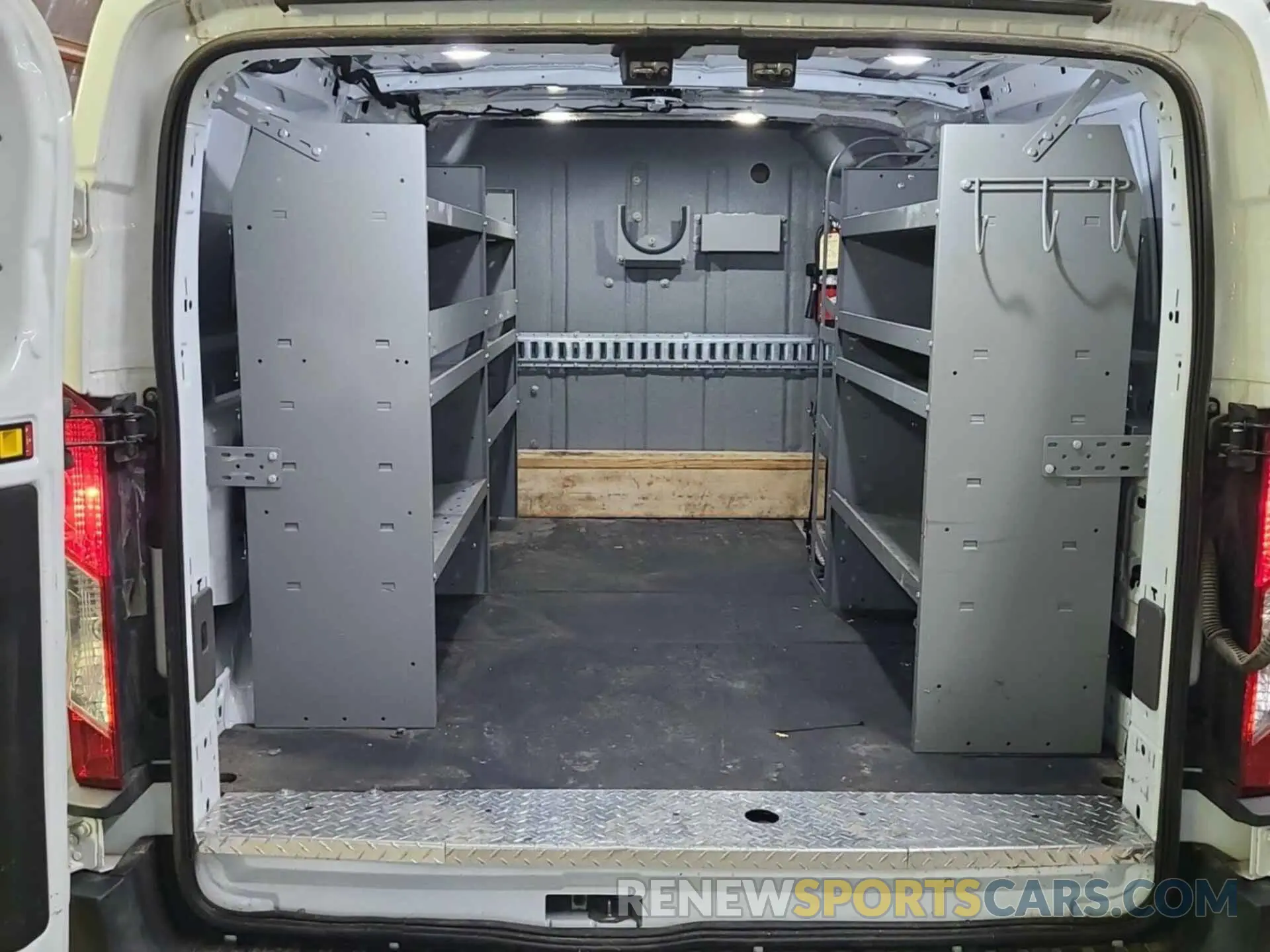 5 Photograph of a damaged car 1FTBR2Y81PKA29686 FORD TRANSIT 2023