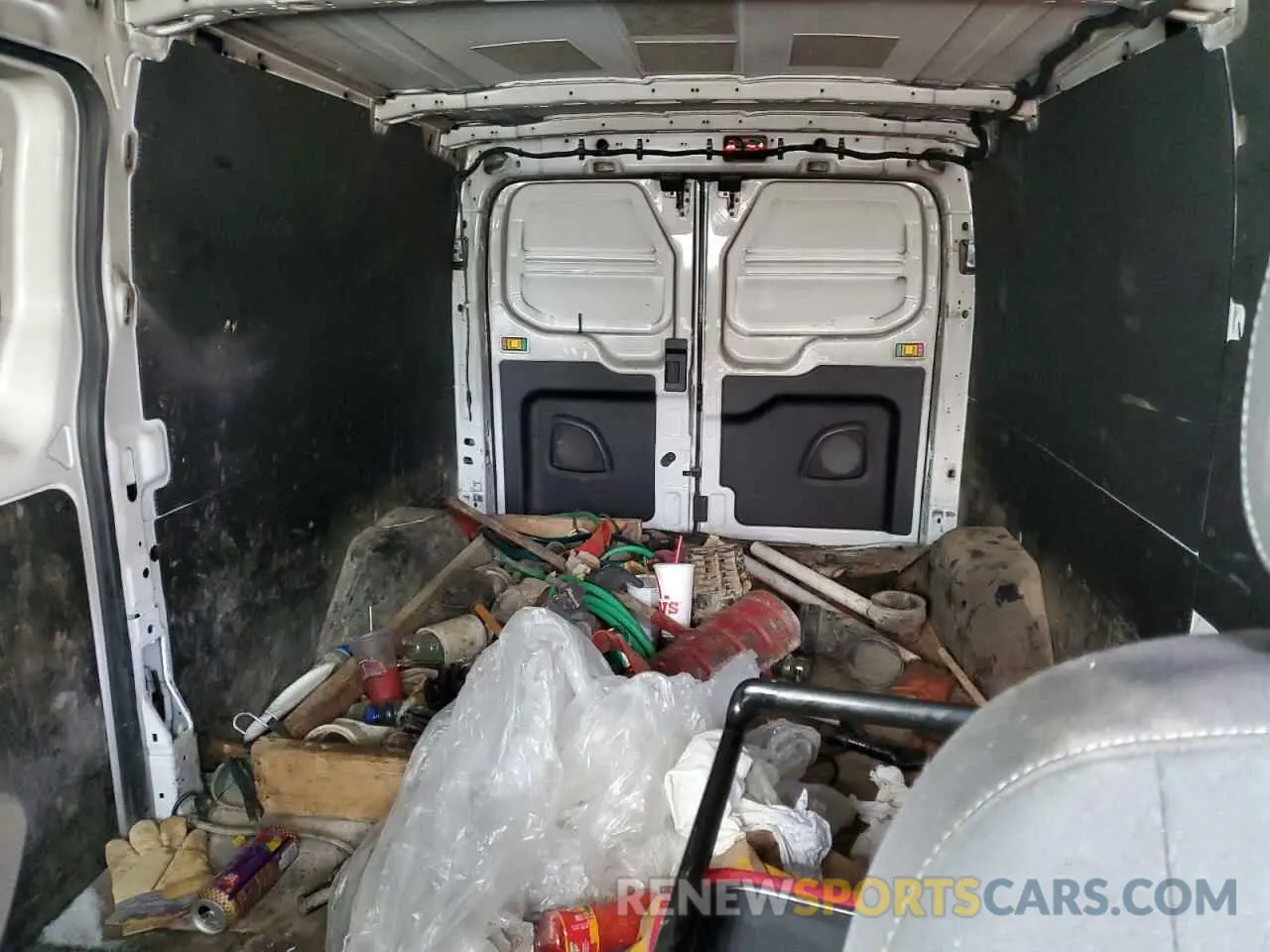 10 Photograph of a damaged car 1FTBR2YG7PKA55474 FORD TRANSIT 2023