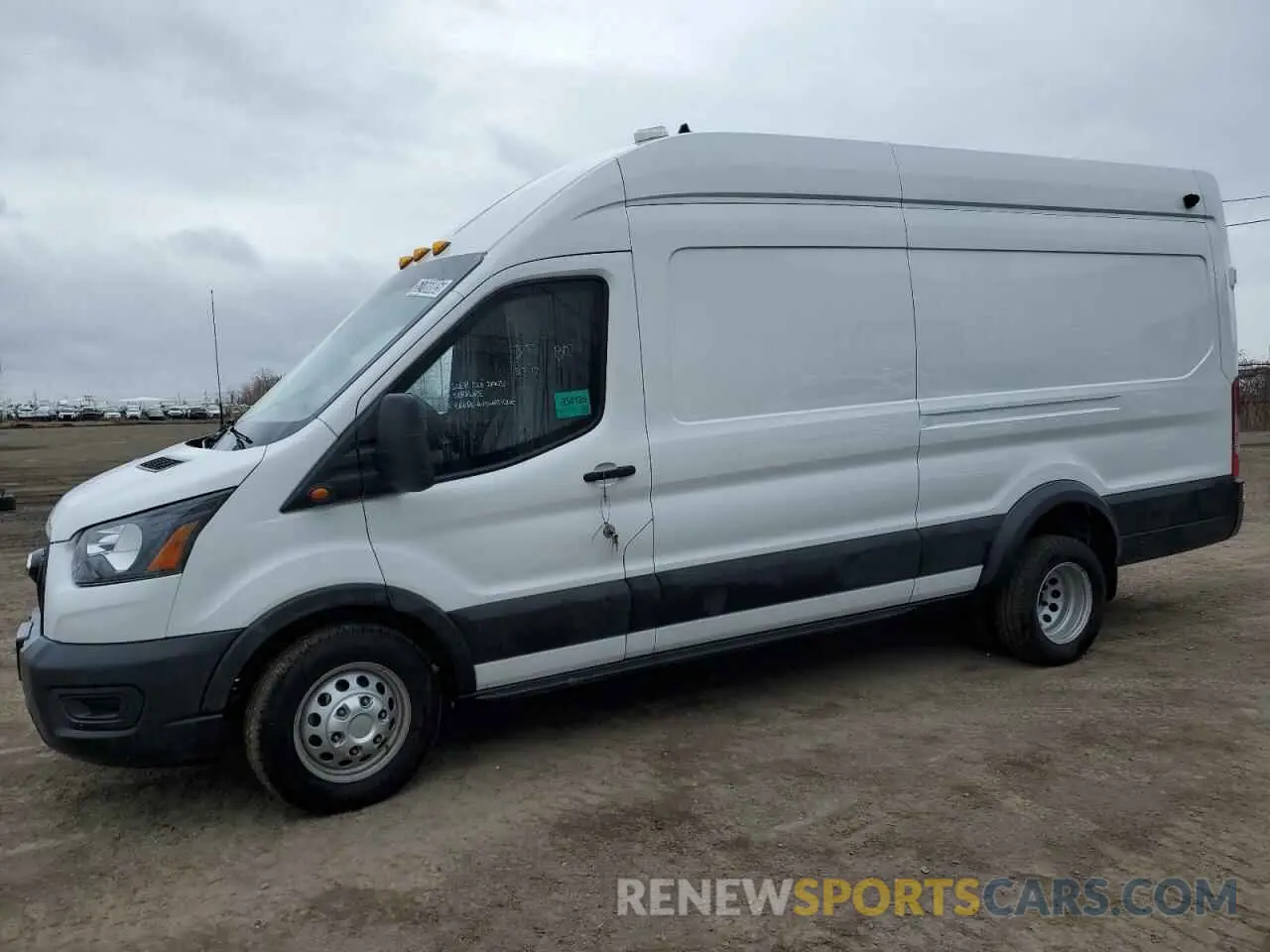 1 Photograph of a damaged car 1FTRU8XG9PKB00562 FORD TRANSIT 2023