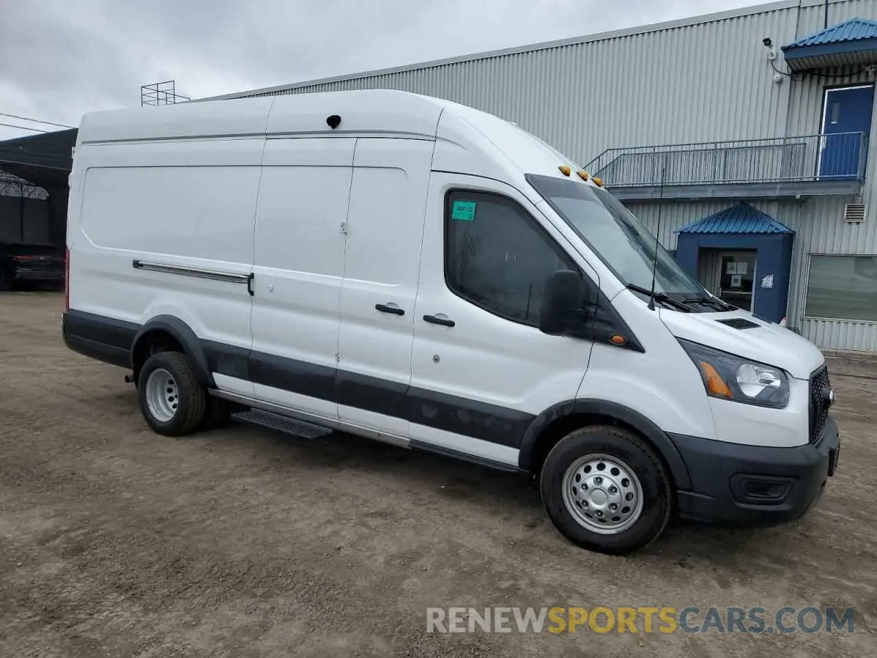 4 Photograph of a damaged car 1FTRU8XG9PKB00562 FORD TRANSIT 2023