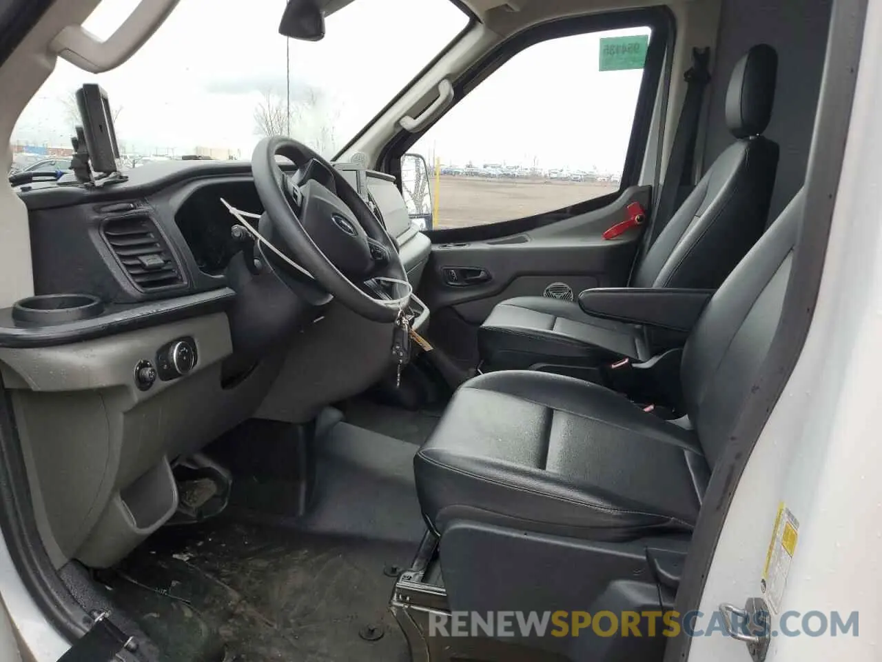 7 Photograph of a damaged car 1FTRU8XG9PKB00562 FORD TRANSIT 2023