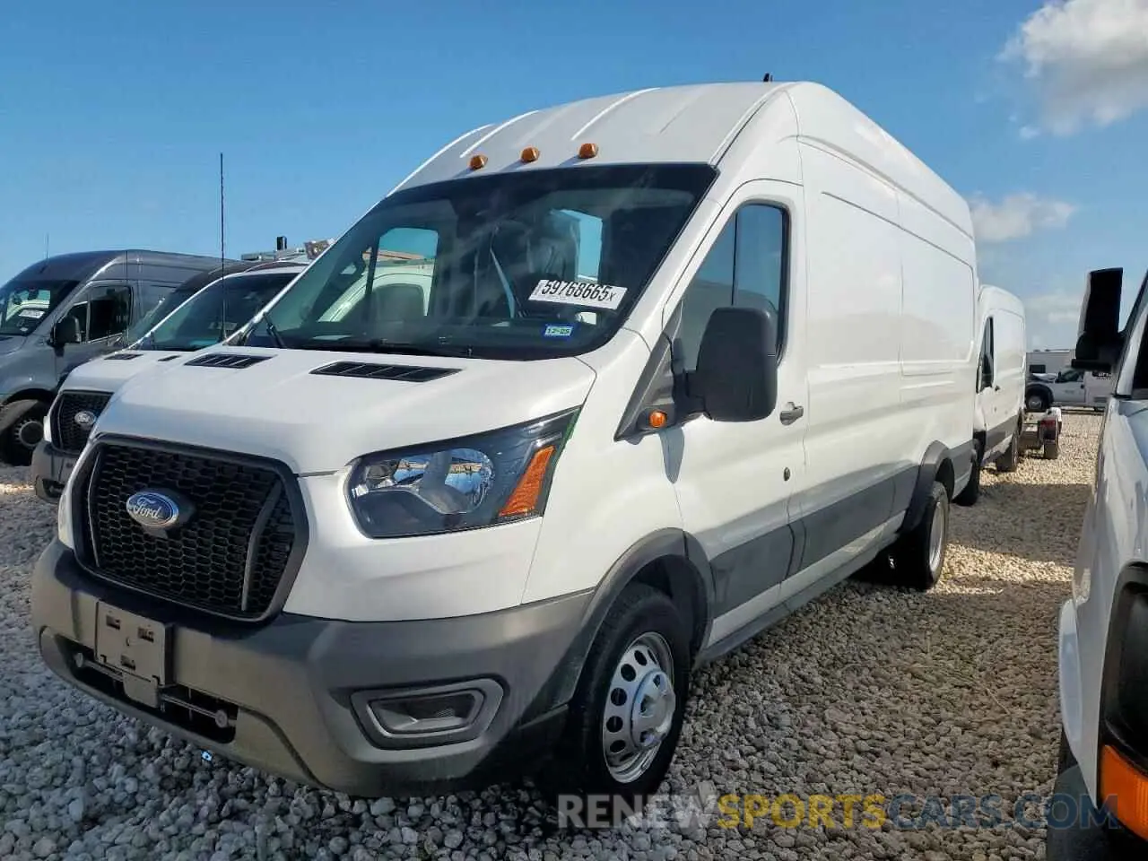 1 Photograph of a damaged car 1FTRU8XGXPKC05787 FORD TRANSIT 2023