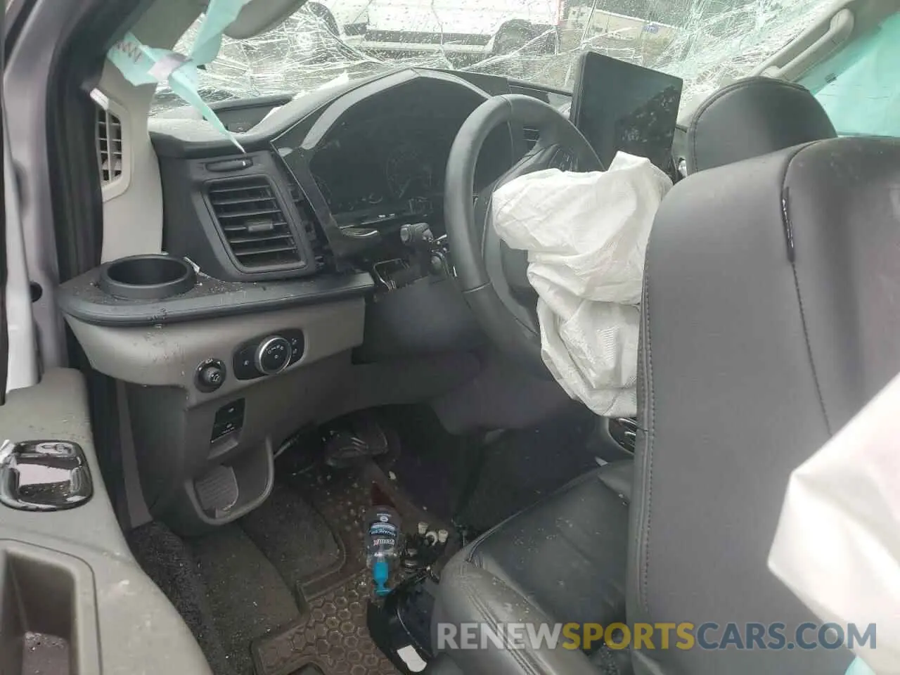 8 Photograph of a damaged car 1FTYE2YG1PKB97065 FORD TRANSIT 2023