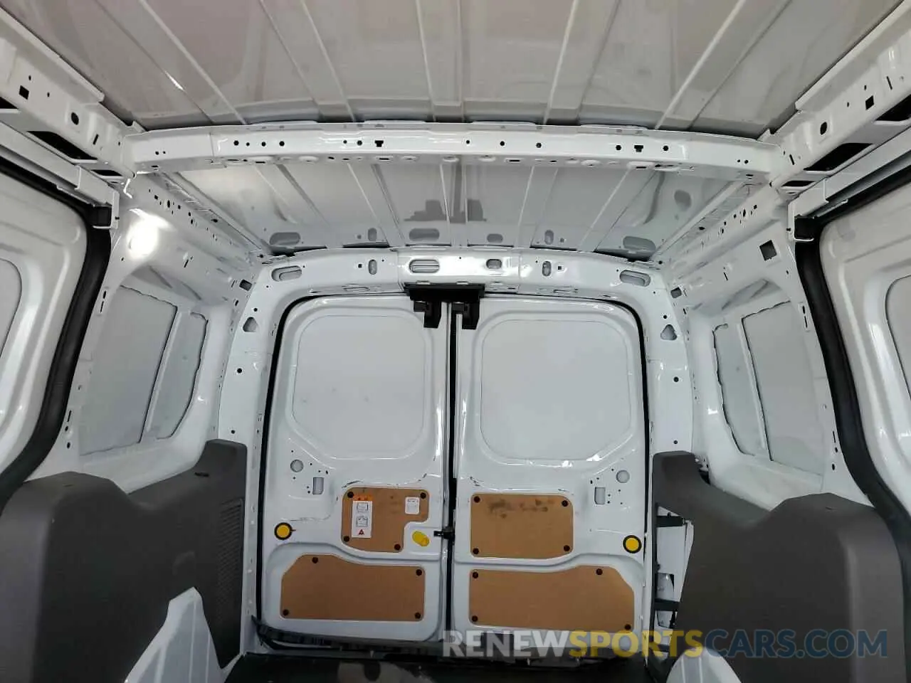 10 Photograph of a damaged car NM0LS7T23P1565048 FORD TRANSIT 2023