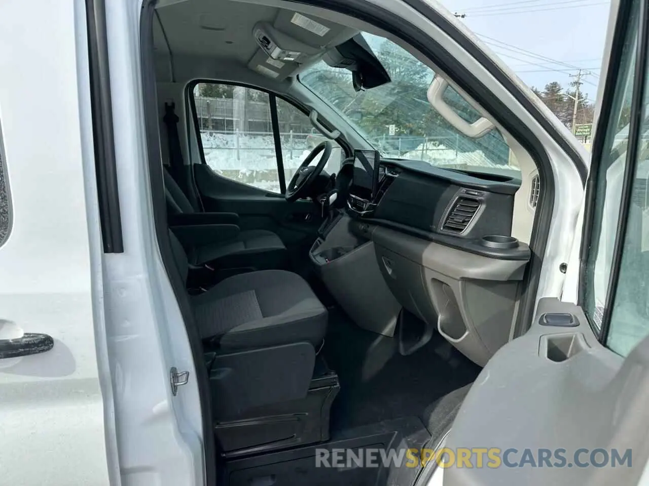 7 Photograph of a damaged car 1FBAX2Y82RKA82339 FORD TRANSIT 2024