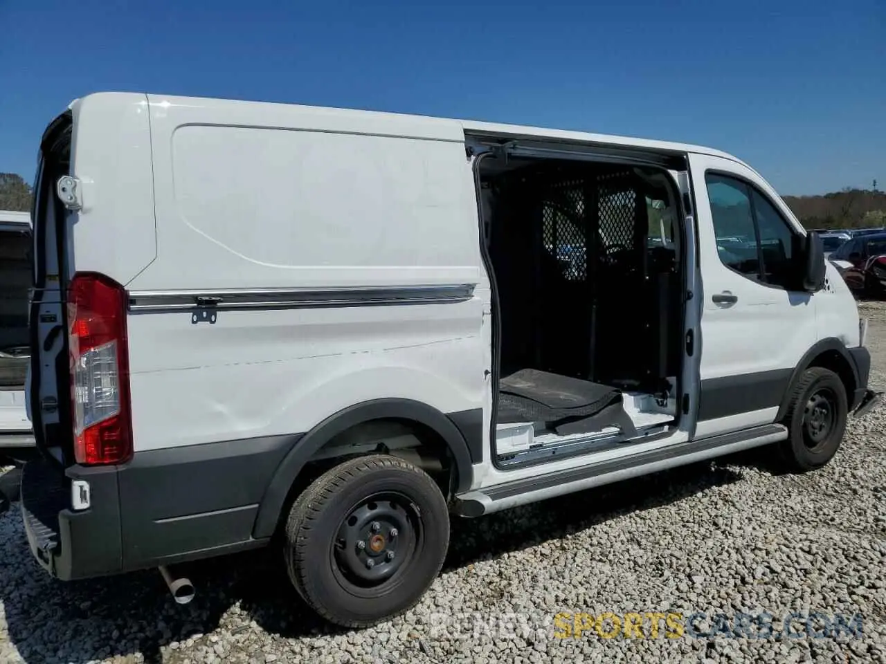 3 Photograph of a damaged car 1FTBR1Y88RKA68787 FORD TRANSIT 2024