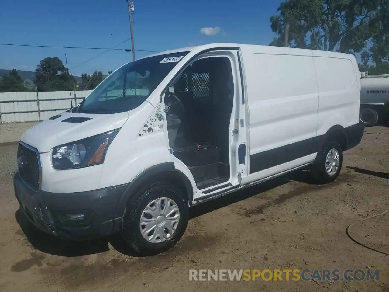 1 Photograph of a damaged car 1FTBR1Y8XRKA71402 FORD TRANSIT 2024