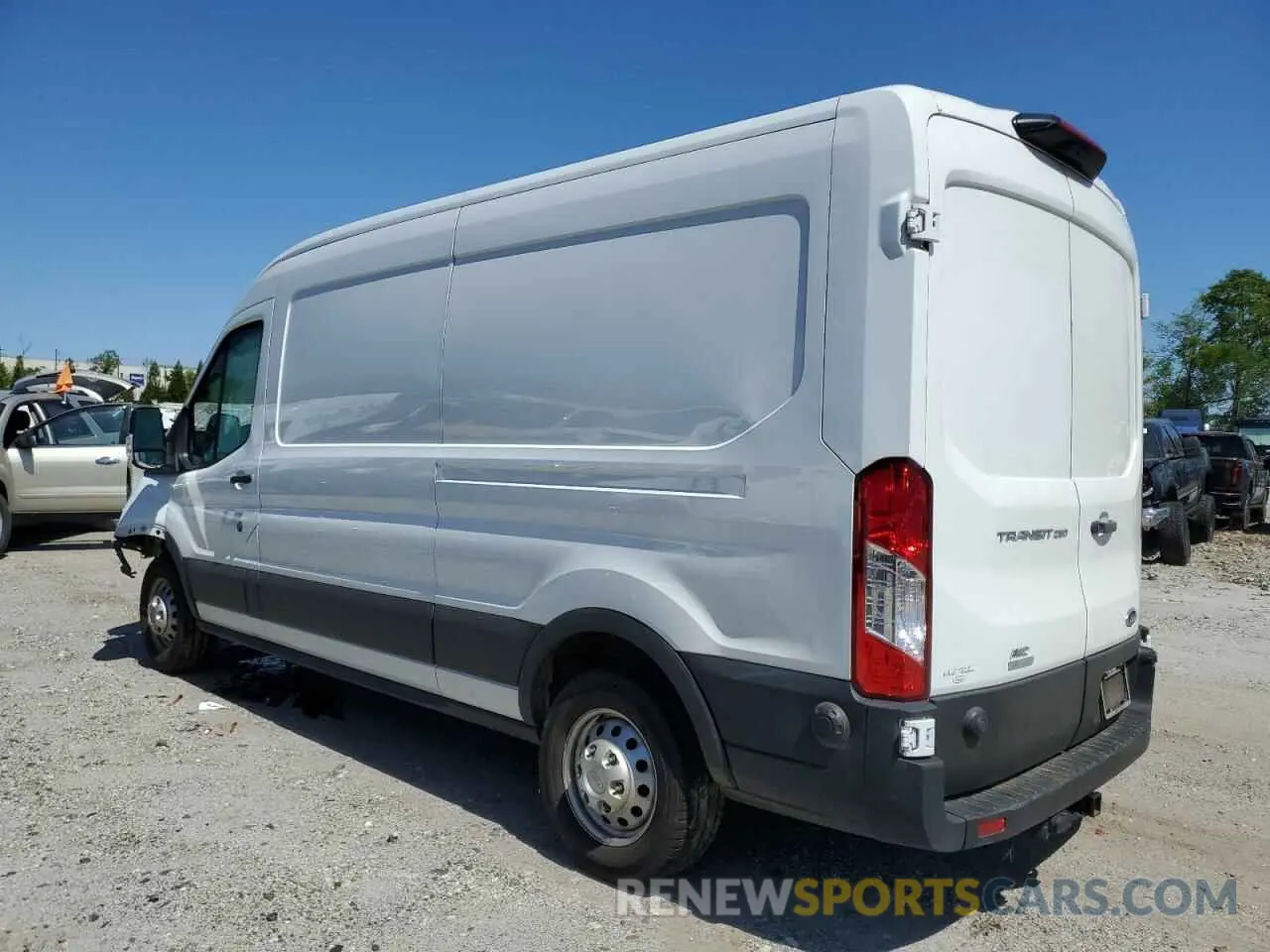 2 Photograph of a damaged car 1FTBR2CG0RKA29566 FORD TRANSIT 2024