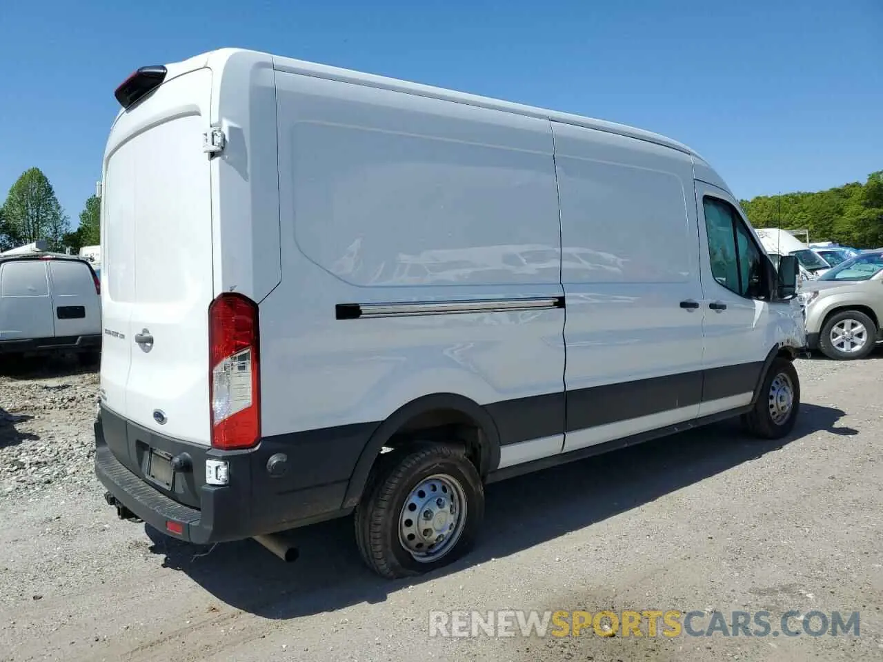 3 Photograph of a damaged car 1FTBR2CG0RKA29566 FORD TRANSIT 2024