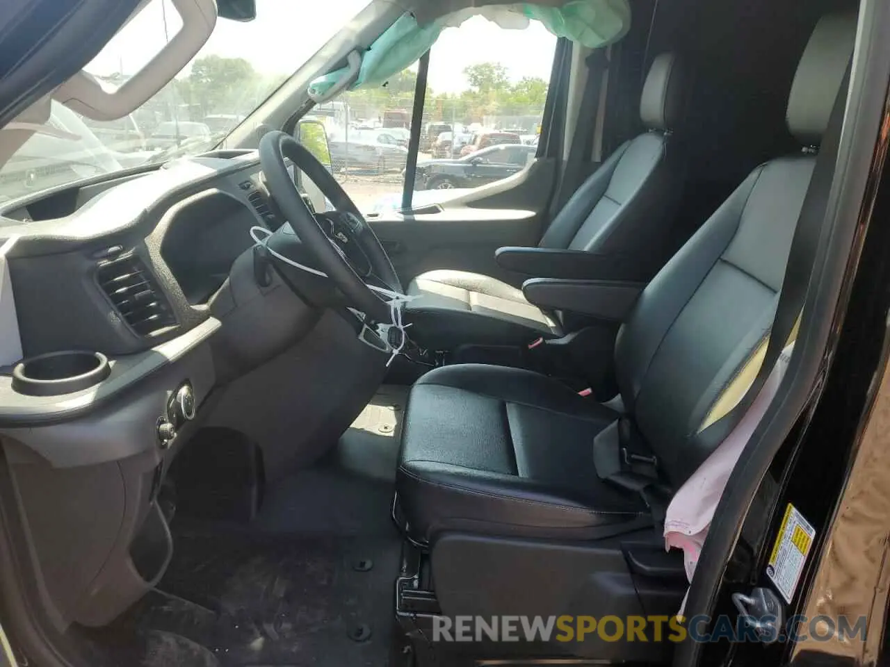 7 Photograph of a damaged car 1FTBW3X81RKB79008 FORD TRANSIT 2024