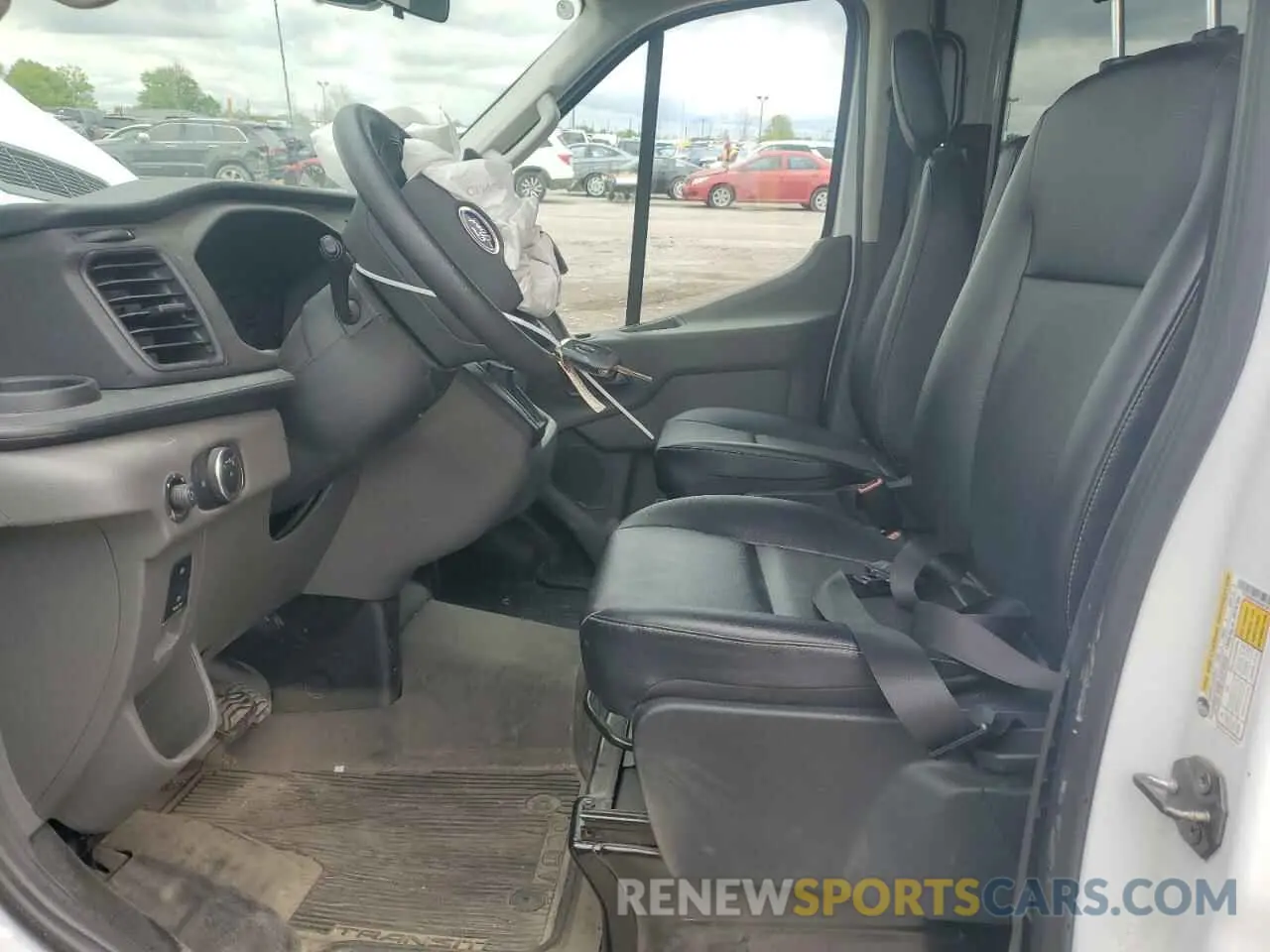 7 Photograph of a damaged car 1FTBW9C87RKA31261 FORD TRANSIT 2024
