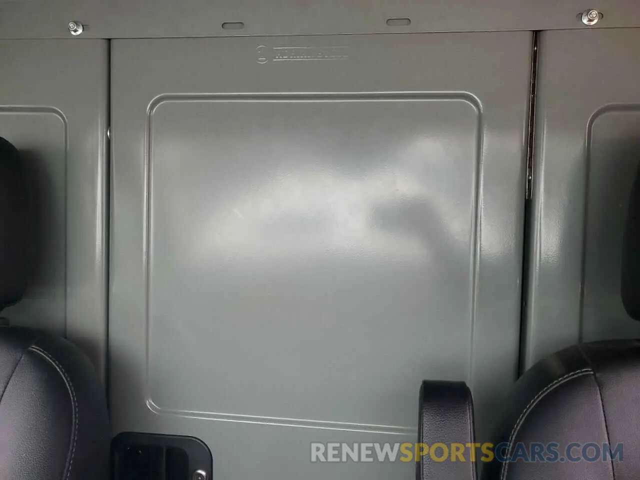 10 Photograph of a damaged car 1FTYE1Y84RKA38434 FORD TRANSIT 2024