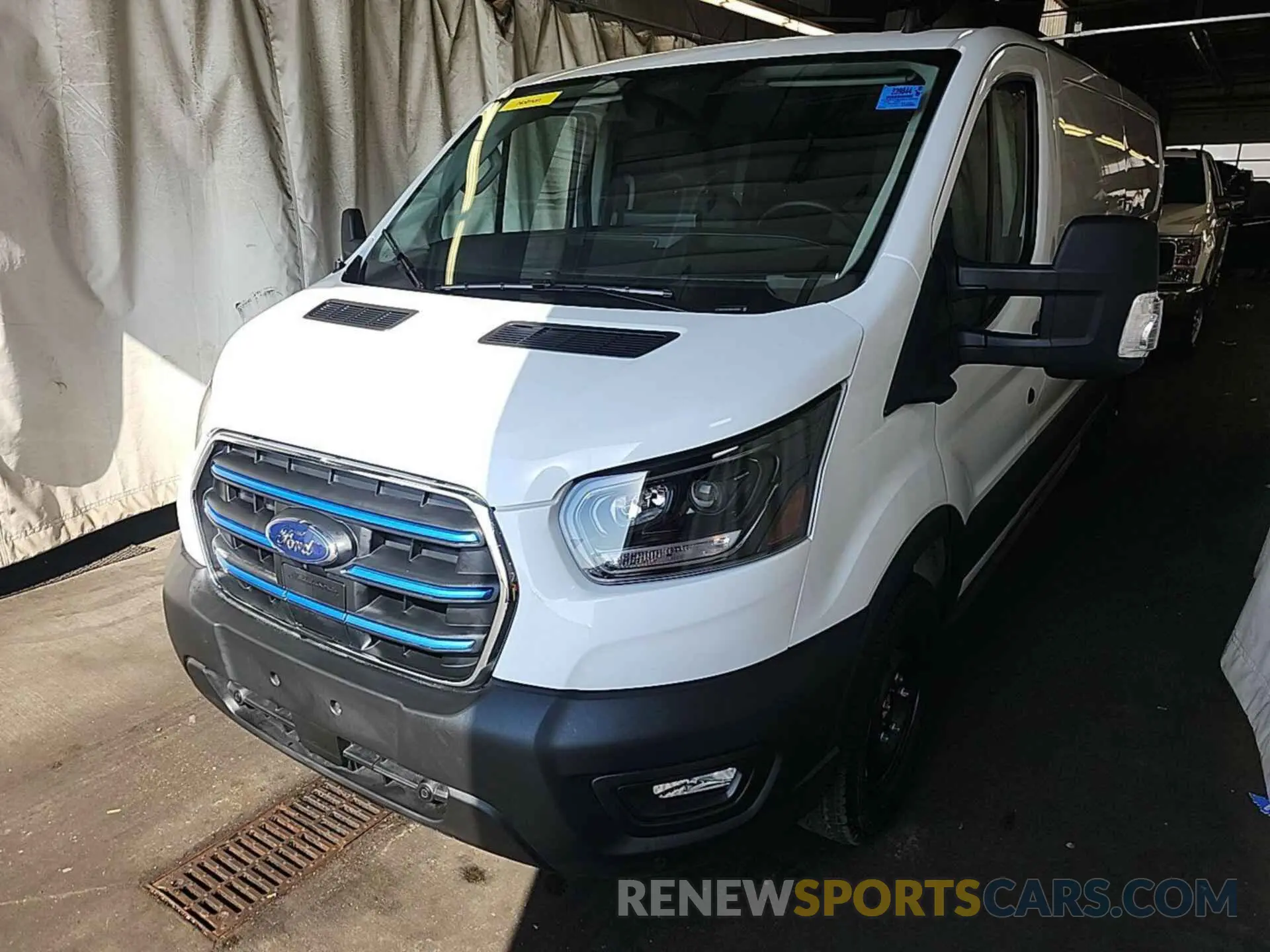 11 Photograph of a damaged car 1FTBW1YM1SKA12928 FORD TRANSIT 2025