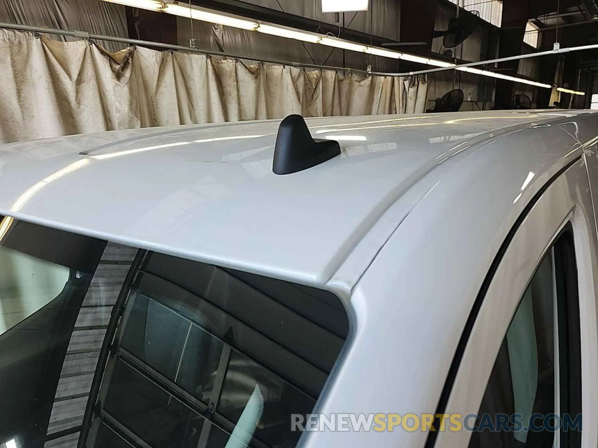 28 Photograph of a damaged car 1FTBW1YM1SKA12928 FORD TRANSIT 2025