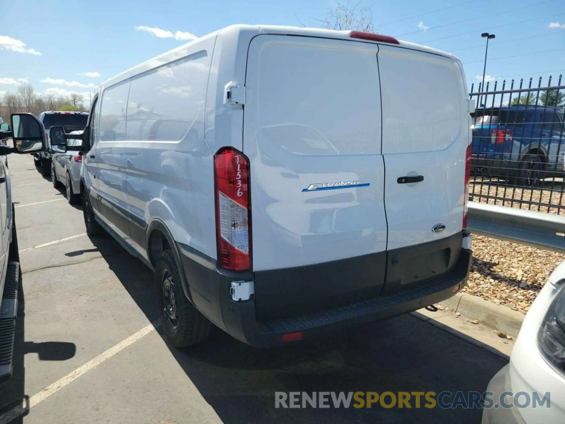 18 Photograph of a damaged car 1FTBW1YM2SKA13019 FORD TRANSIT 2025