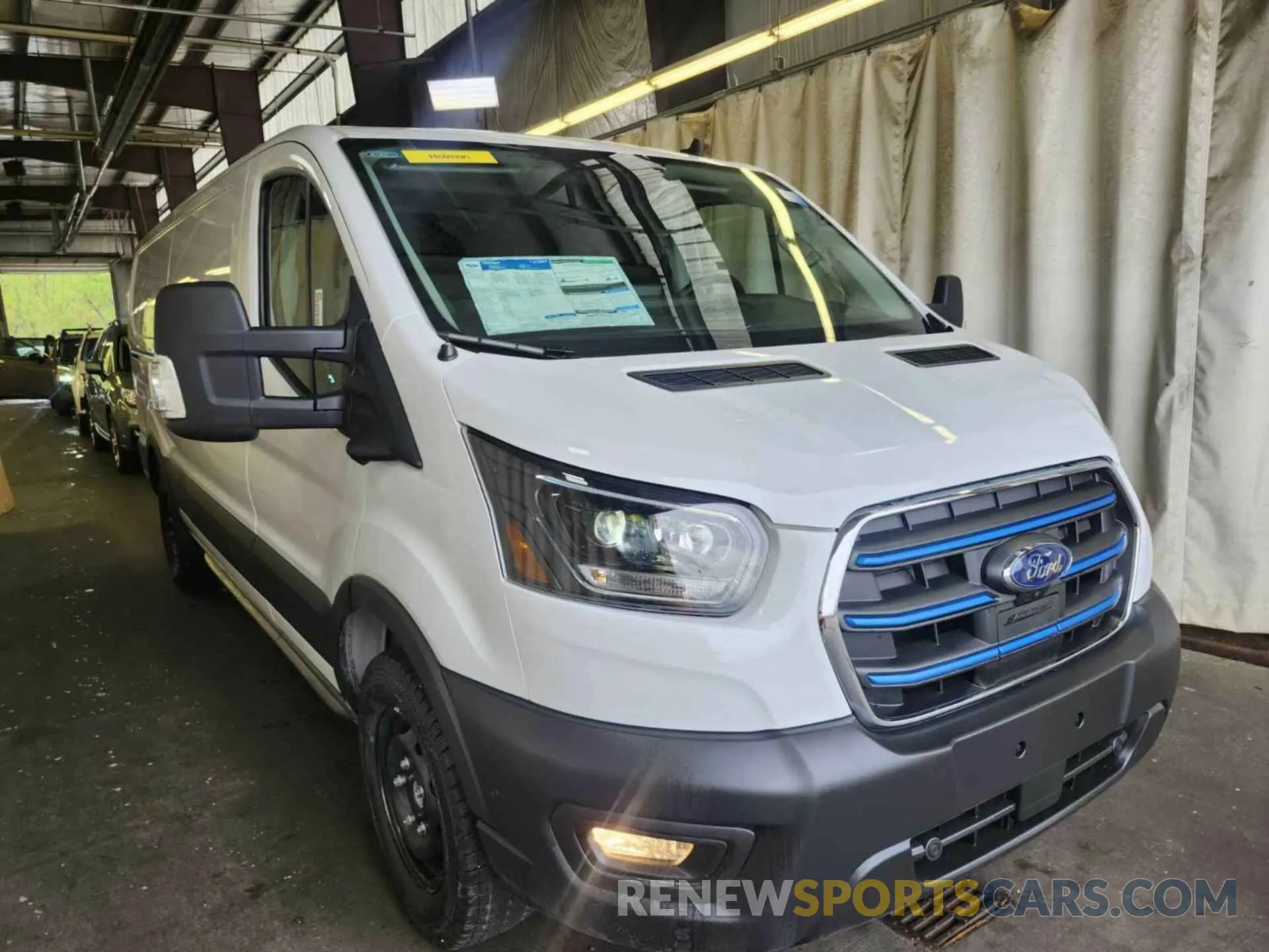20 Photograph of a damaged car 1FTBW1YM2SKA13067 FORD TRANSIT 2025