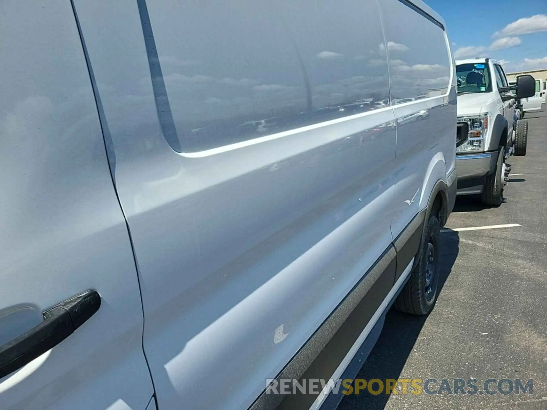 6 Photograph of a damaged car 1FTBW1YM2SKA13067 FORD TRANSIT 2025