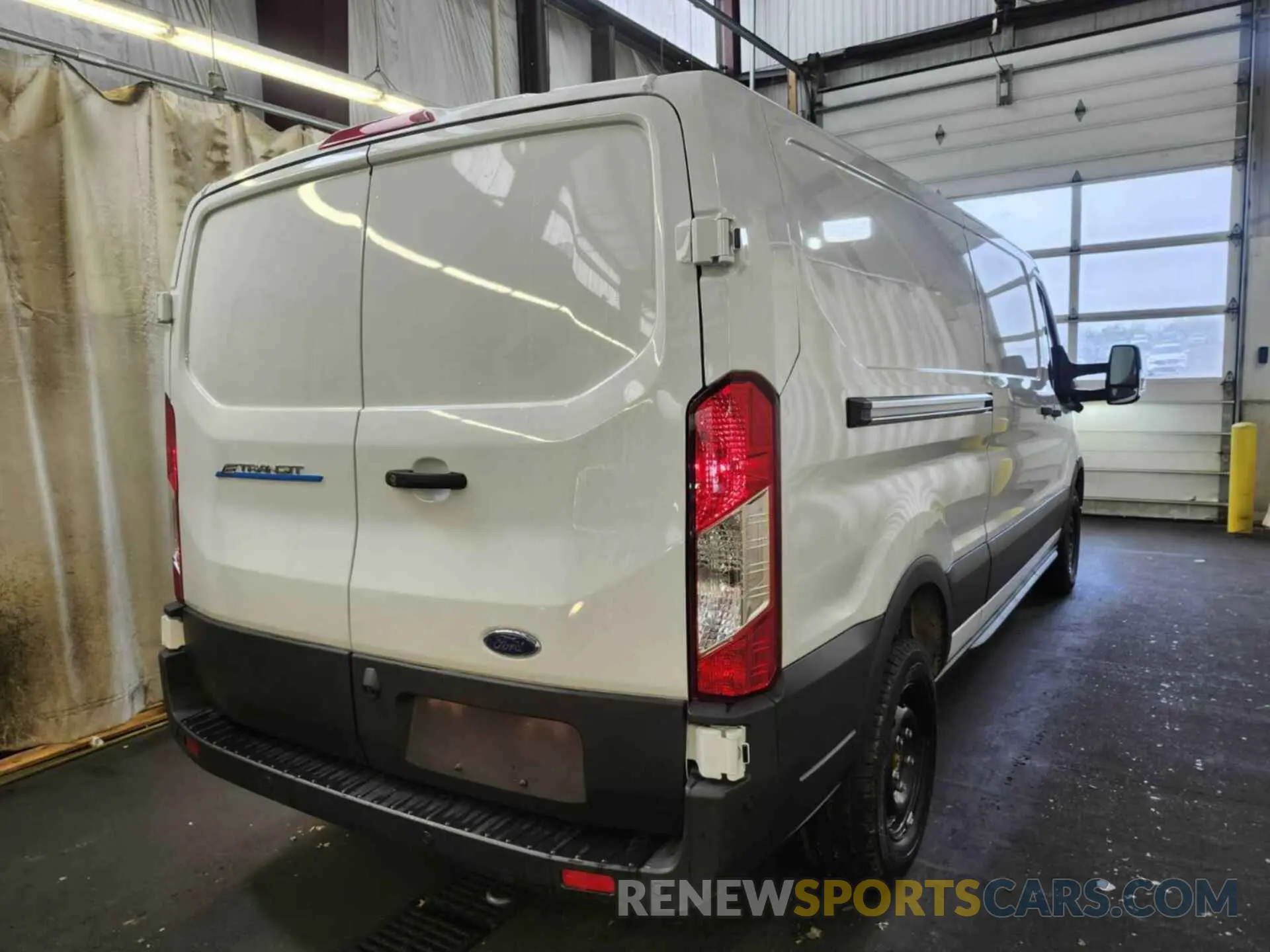 16 Photograph of a damaged car 1FTBW1YM4SKA12907 FORD TRANSIT 2025