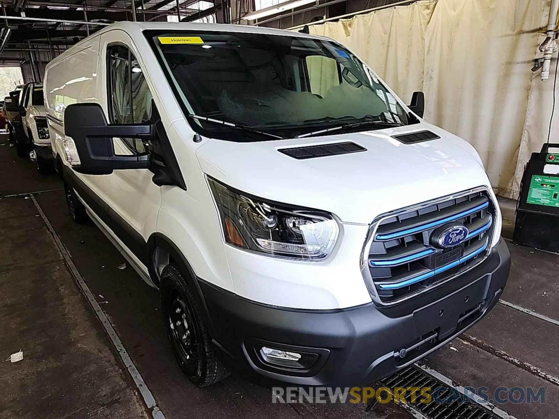14 Photograph of a damaged car 1FTBW1YM5SKA13080 FORD TRANSIT 2025