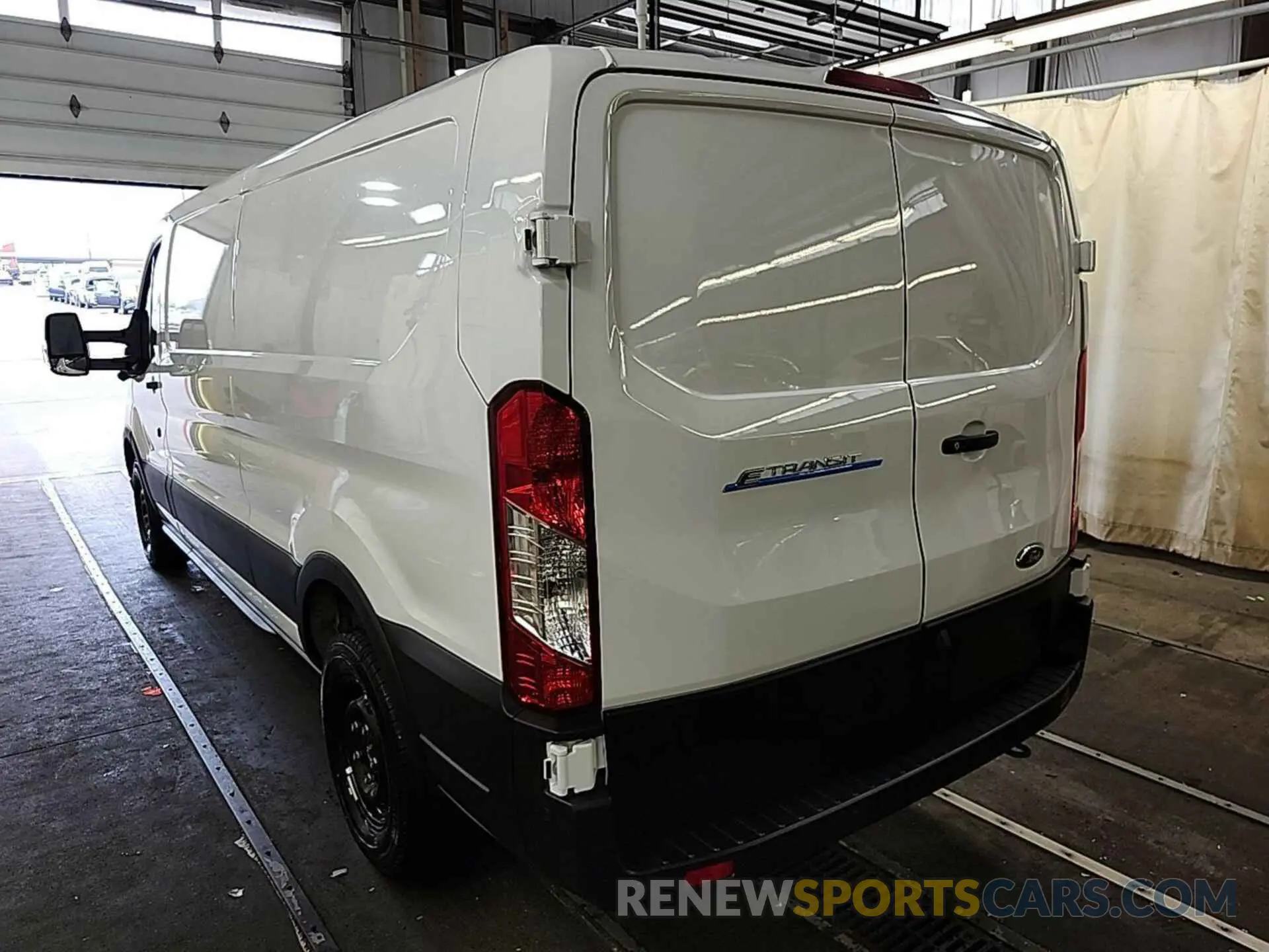 26 Photograph of a damaged car 1FTBW1YM5SKA13080 FORD TRANSIT 2025