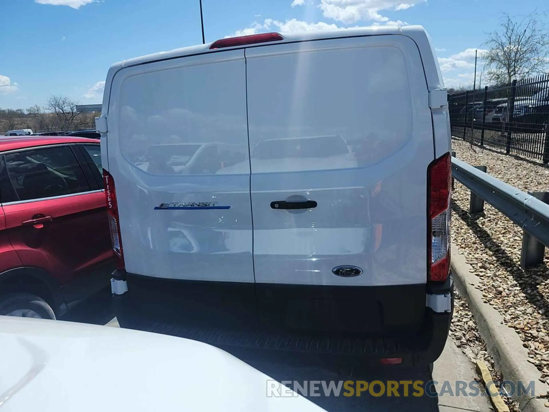 1 Photograph of a damaged car 1FTBW1YM8SKA12957 FORD TRANSIT 2025