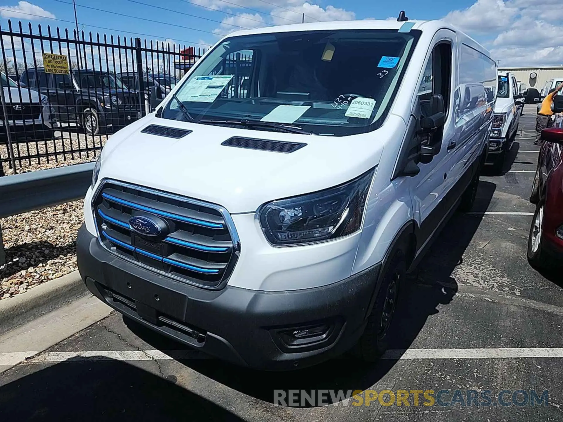 15 Photograph of a damaged car 1FTBW1YM8SKA12957 FORD TRANSIT 2025