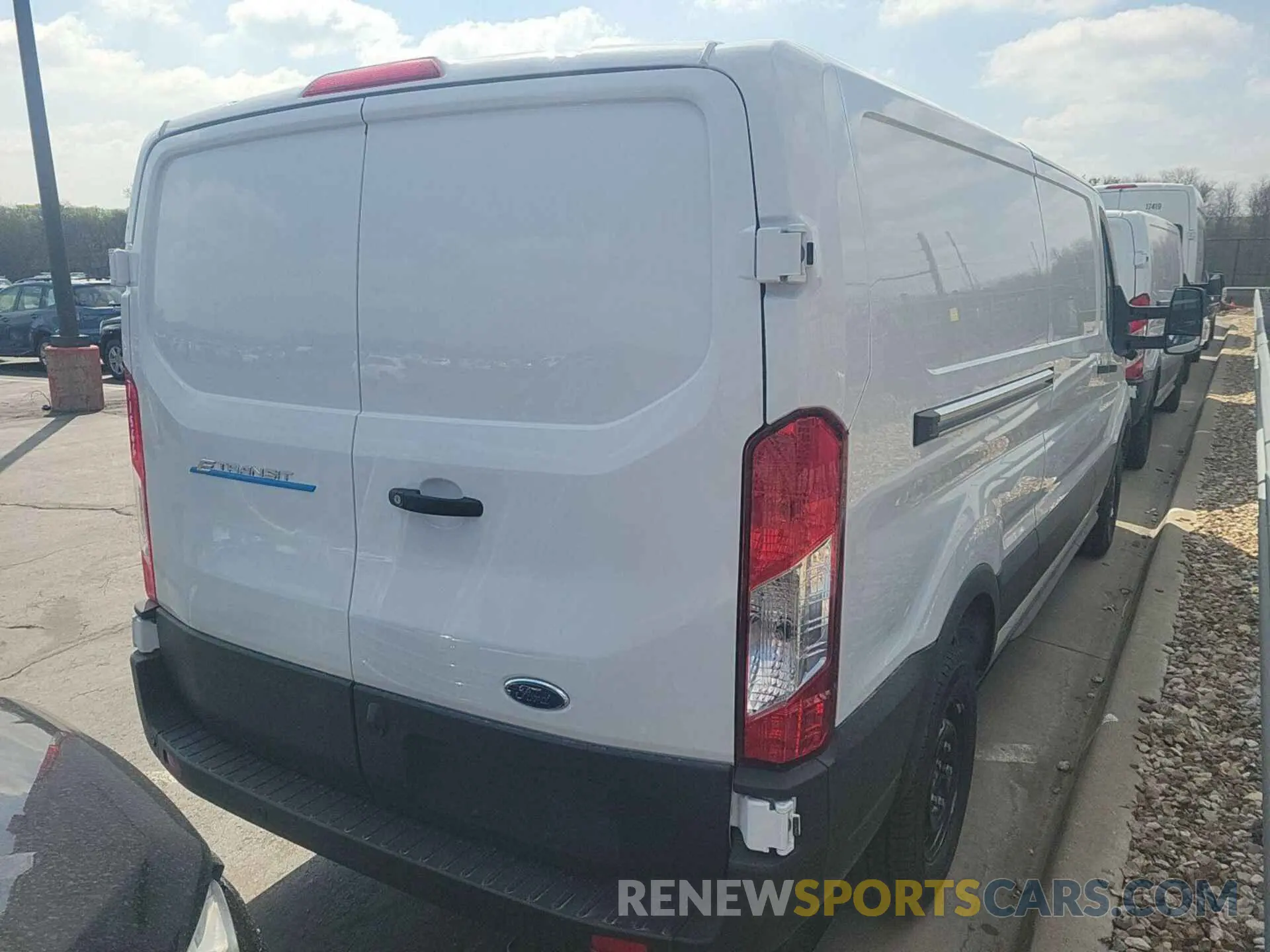 1 Photograph of a damaged car 1FTBW1YM9SKA12952 FORD TRANSIT 2025