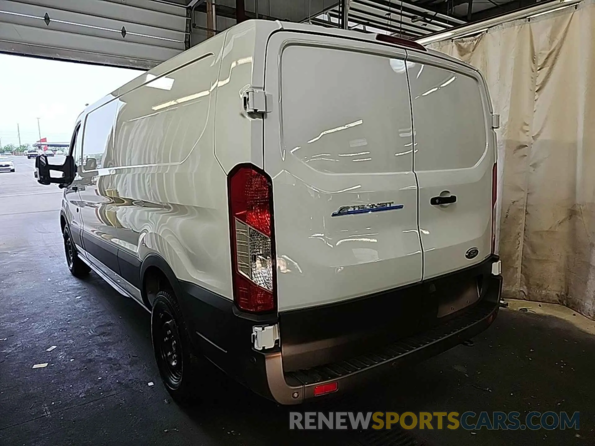 10 Photograph of a damaged car 1FTBW1YMXSKA13043 FORD TRANSIT 2025