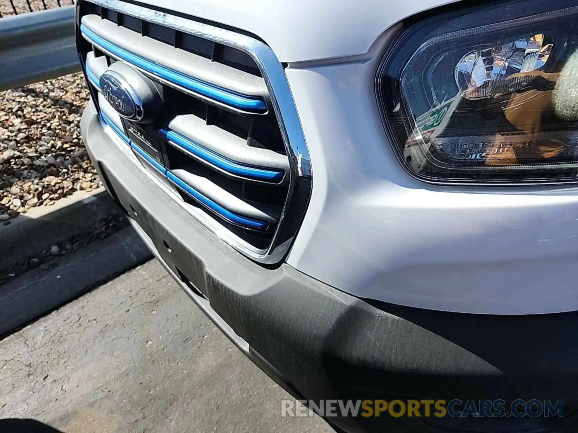 11 Photograph of a damaged car 1FTBW1YMXSKA13043 FORD TRANSIT 2025