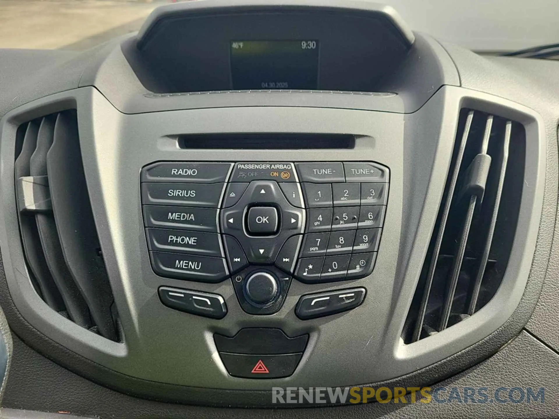 19 Photograph of a damaged car 1FTYR1YG0KKB40153 FORD TRANSIT-250 2019