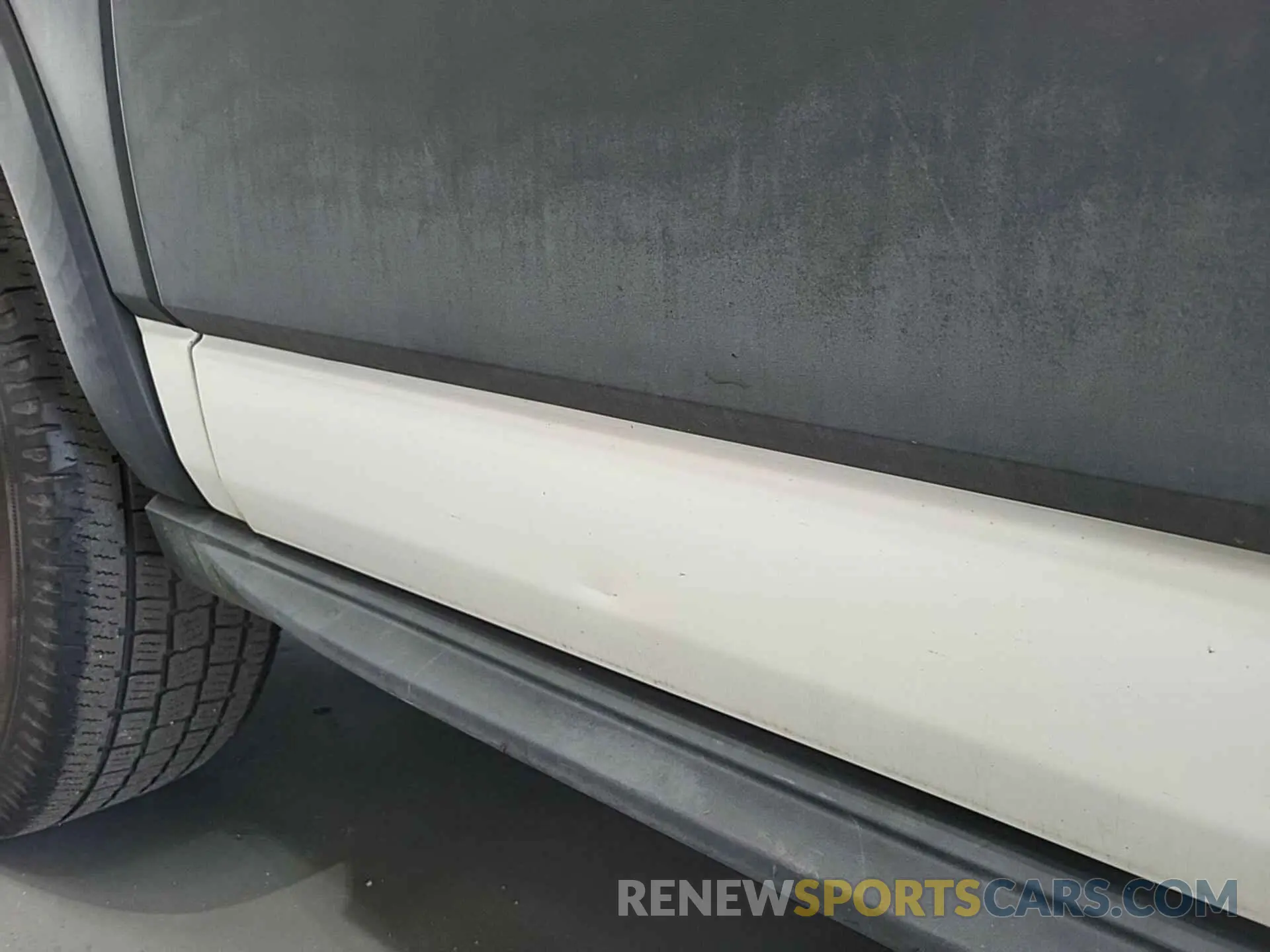14 Photograph of a damaged car 1FTYR1YG2KKA40832 FORD TRANSIT-250 2019