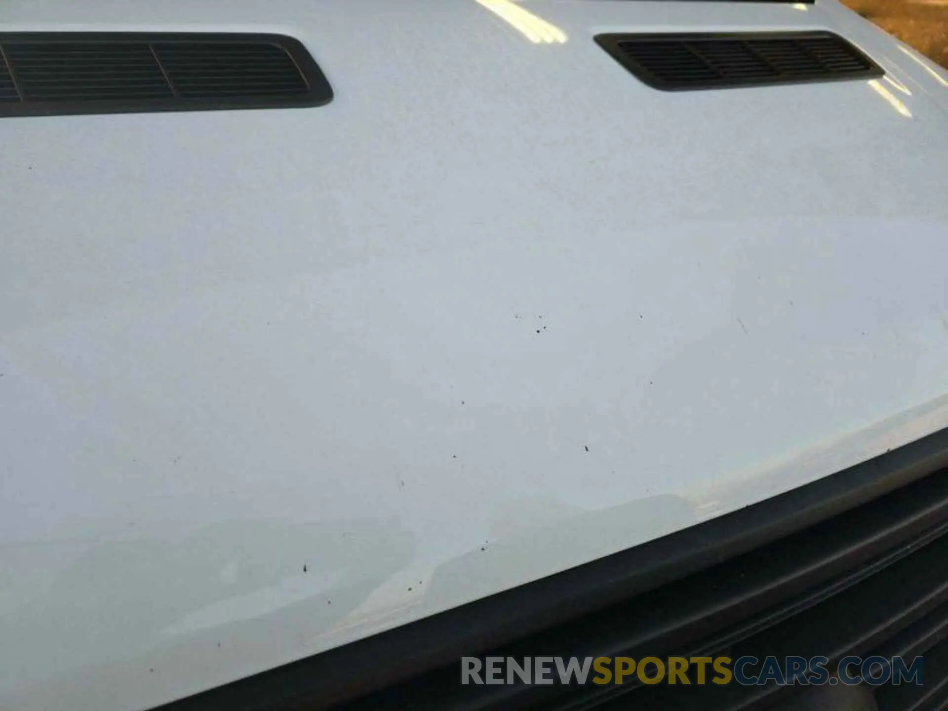 19 Photograph of a damaged car 1FTYR1YG5KKA54367 FORD TRANSIT-250 2019
