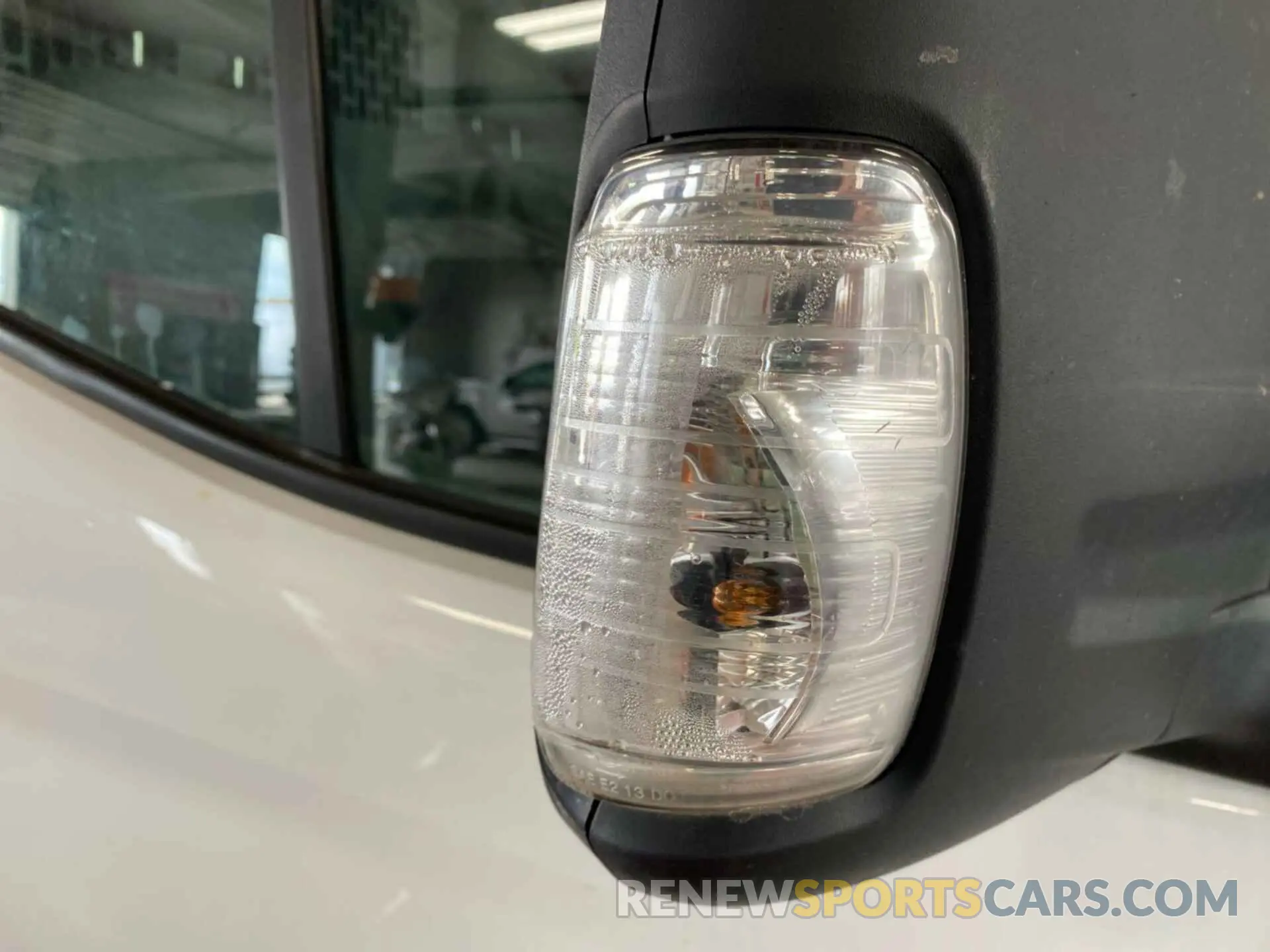 10 Photograph of a damaged car 1FTYR1YG5KKB80289 FORD TRANSIT-250 2019