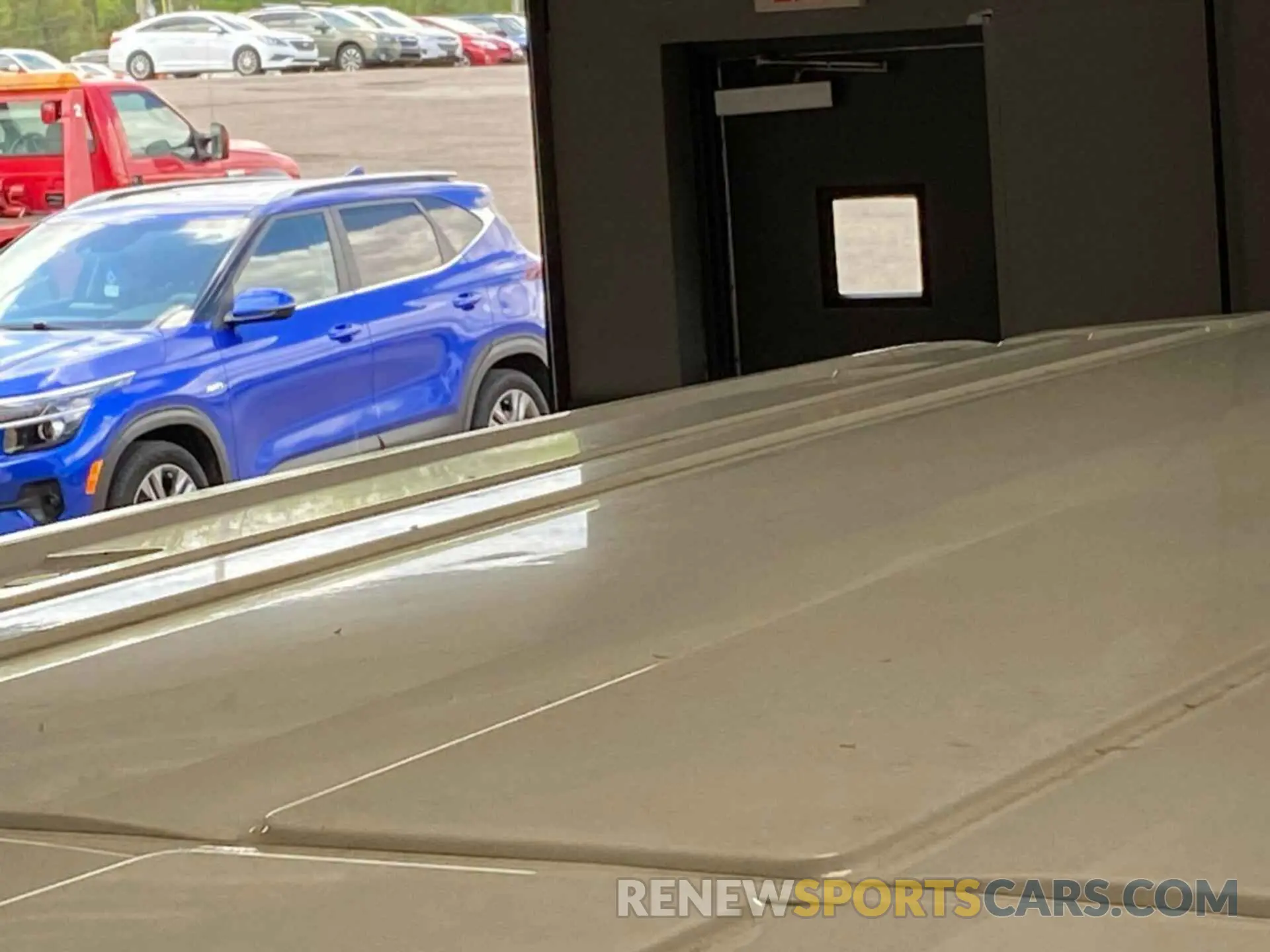 34 Photograph of a damaged car 1FTYR1YG5KKB80289 FORD TRANSIT-250 2019