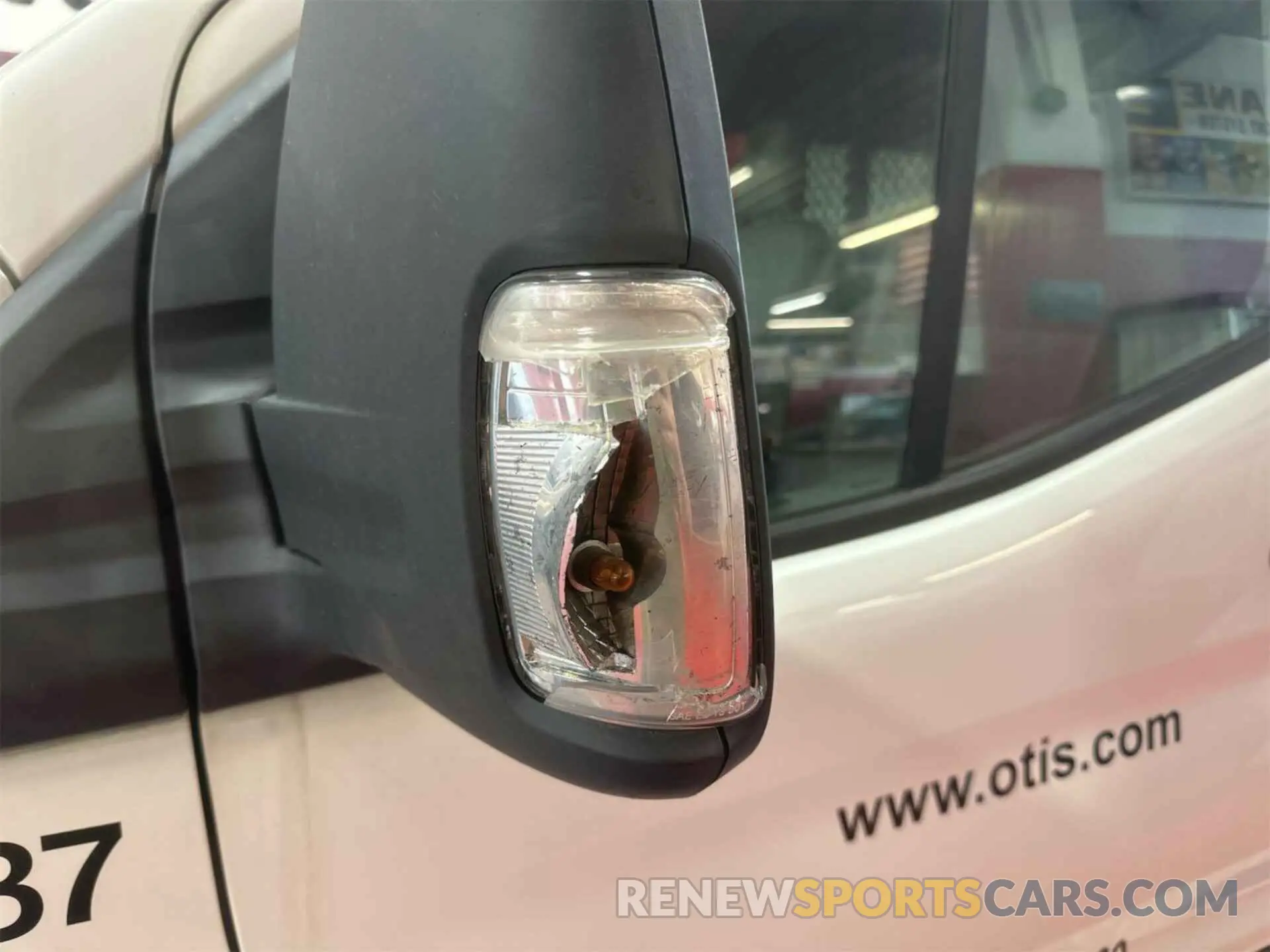 10 Photograph of a damaged car 1FTYR1YG6KKB26483 FORD TRANSIT-250 2019