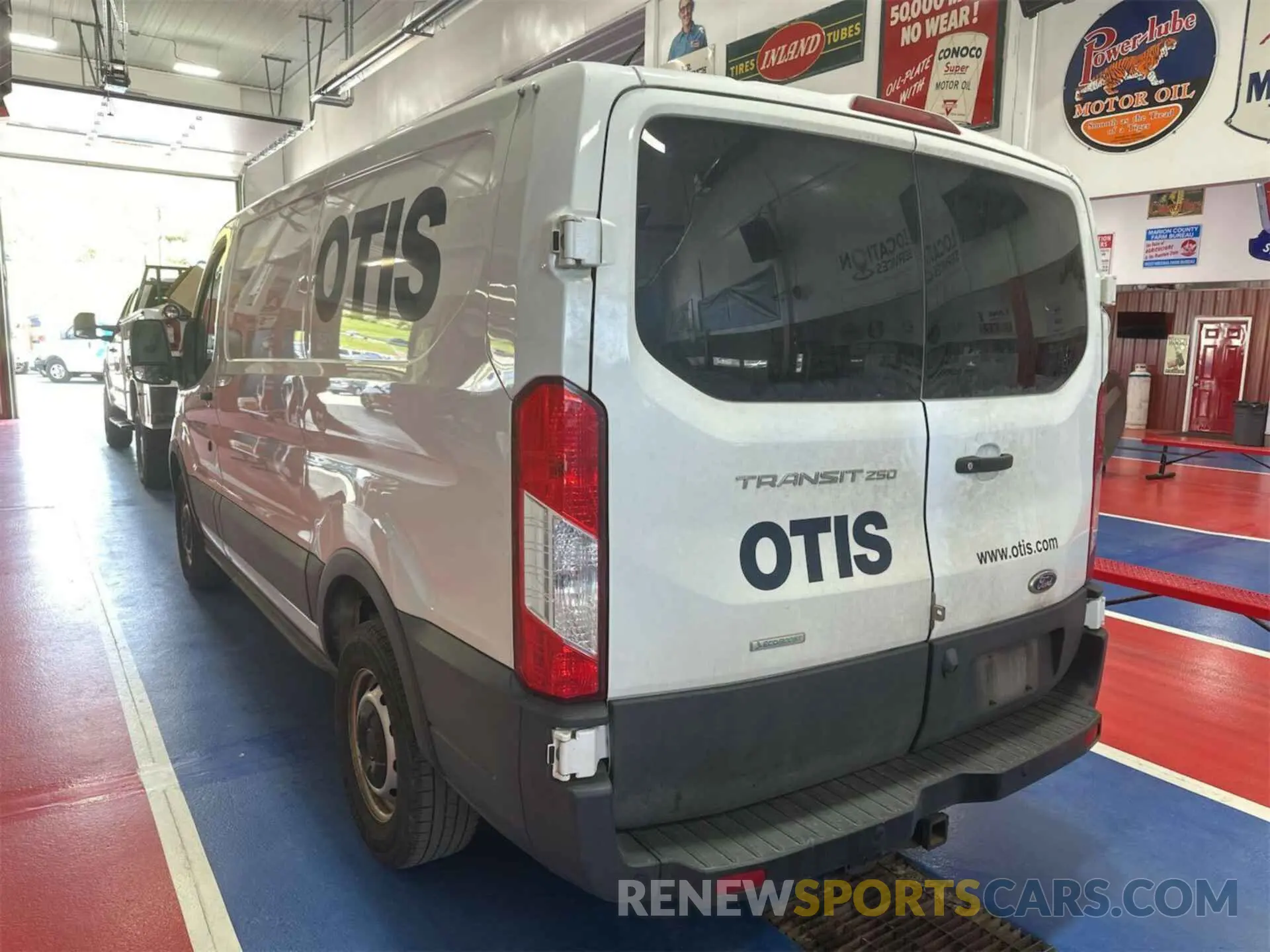16 Photograph of a damaged car 1FTYR1YG6KKB26483 FORD TRANSIT-250 2019