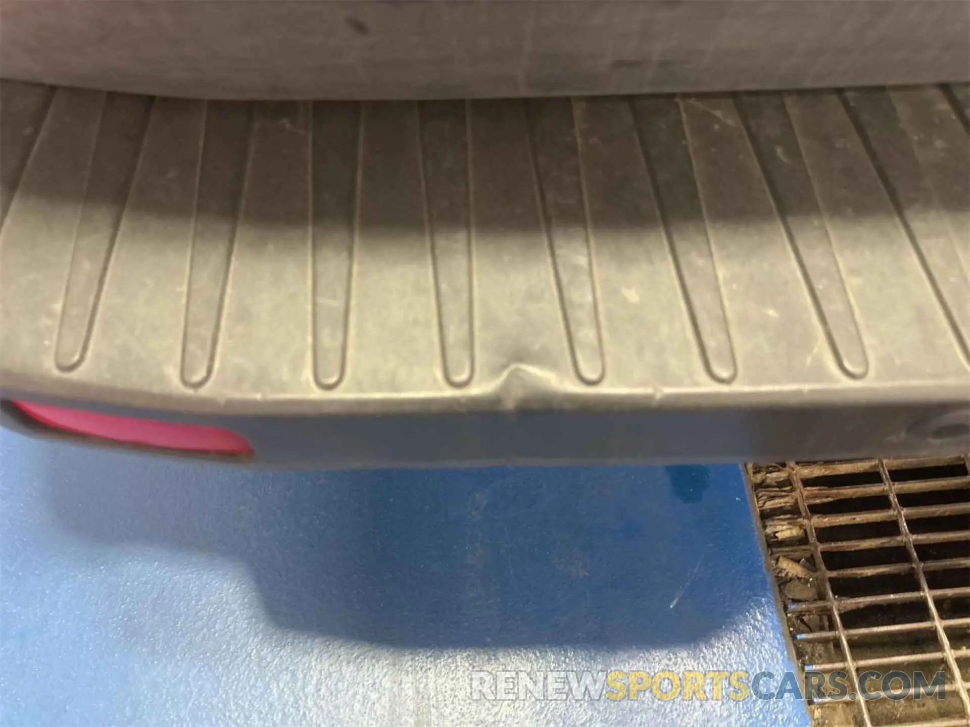 5 Photograph of a damaged car 1FTYR1YG6KKB26483 FORD TRANSIT-250 2019
