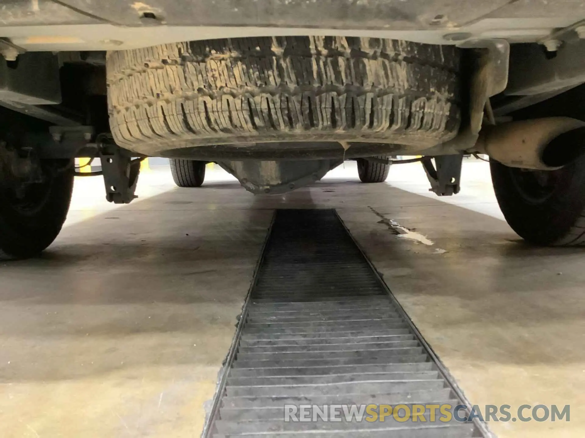 29 Photograph of a damaged car 1FTYR1YG6KKB57782 FORD TRANSIT-250 2019