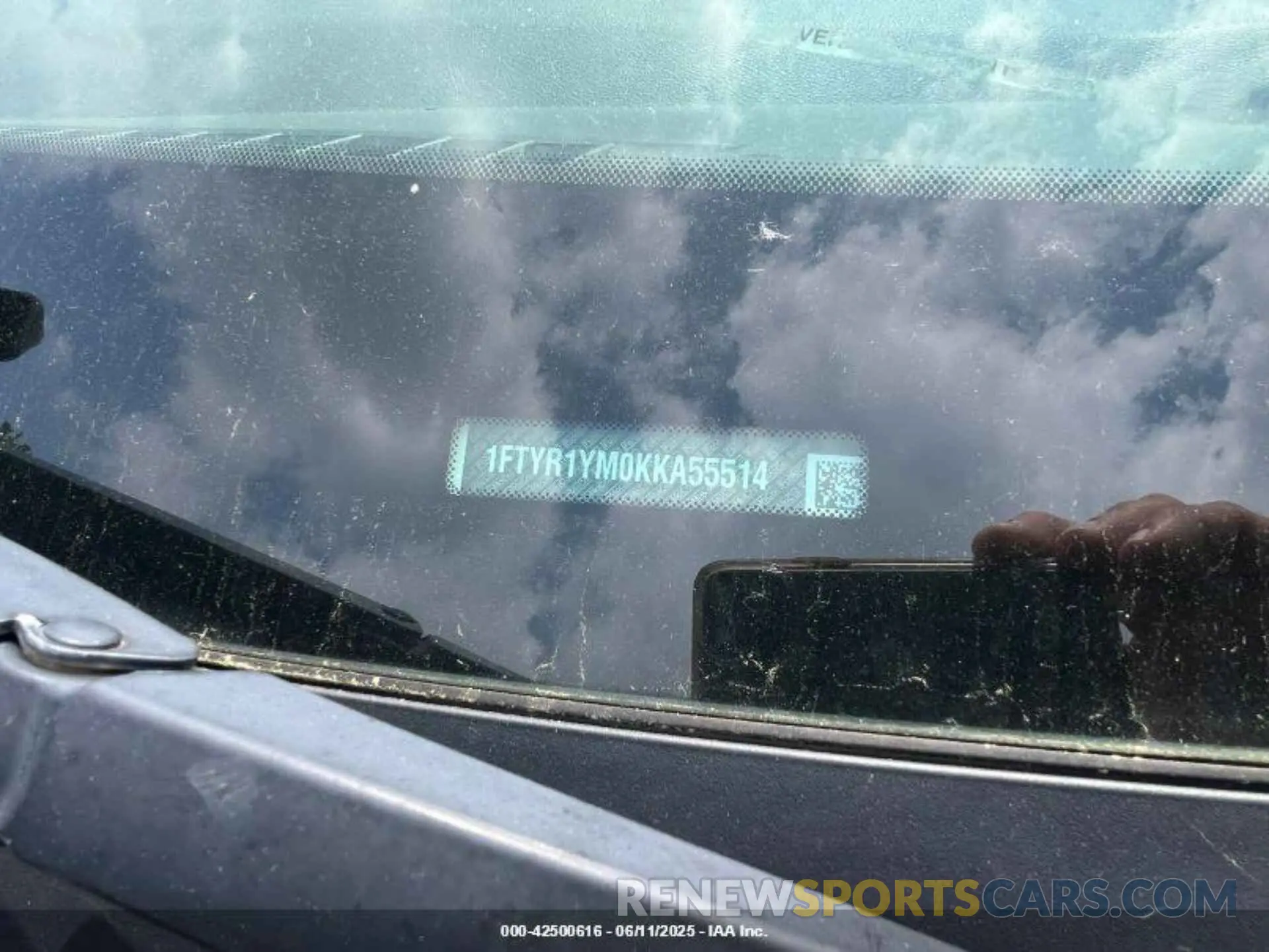 9 Photograph of a damaged car 1FTYR1YM0KKA55514 FORD TRANSIT-250 2019
