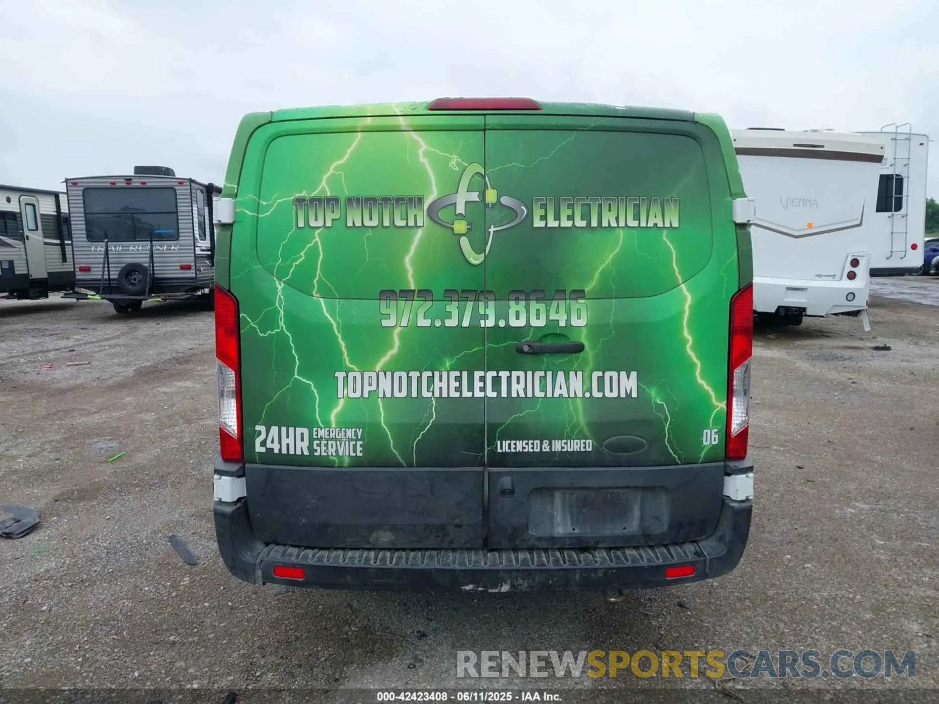16 Photograph of a damaged car 1FTYR1YM5KKB01872 FORD TRANSIT-250 2019