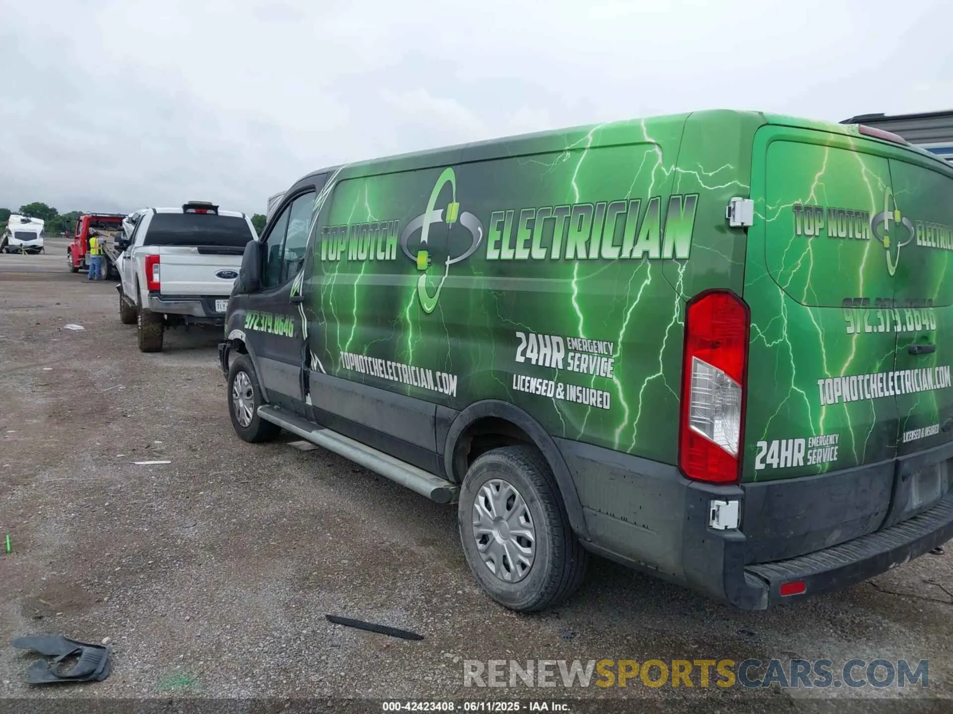 3 Photograph of a damaged car 1FTYR1YM5KKB01872 FORD TRANSIT-250 2019
