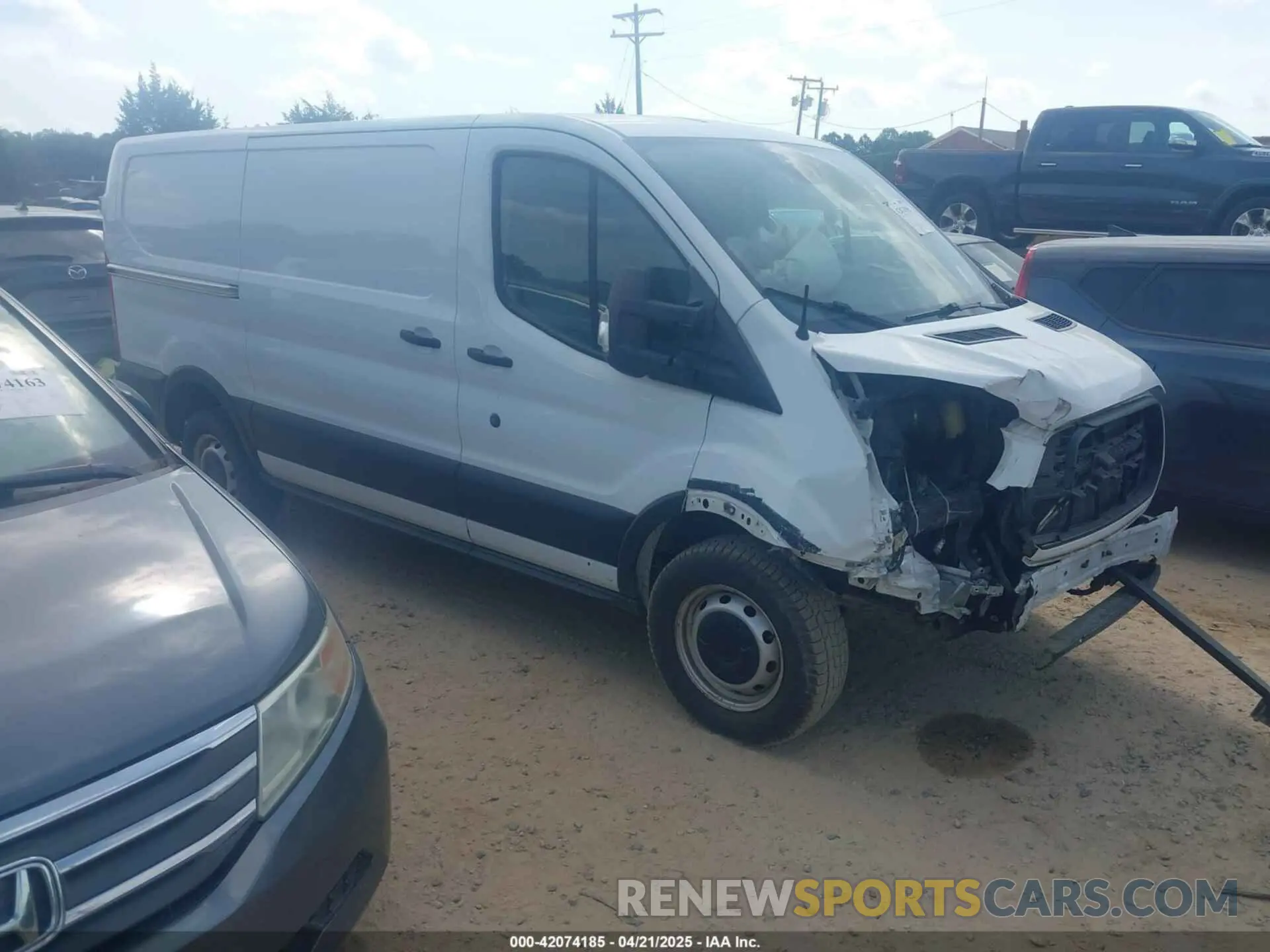 1 Photograph of a damaged car 1FTYR1YM5KKB09311 FORD TRANSIT-250 2019