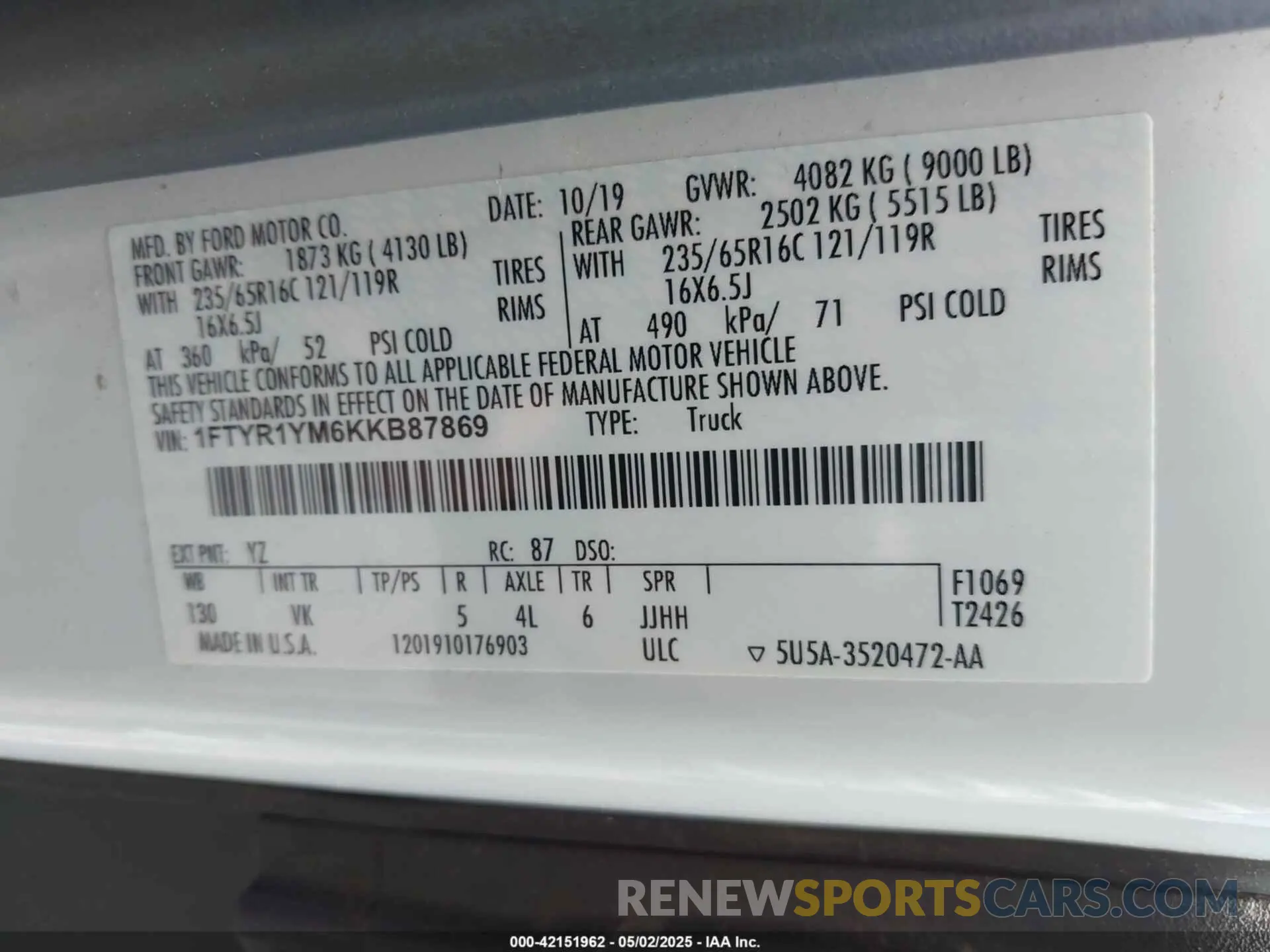 9 Photograph of a damaged car 1FTYR1YM6KKB87869 FORD TRANSIT-250 2019