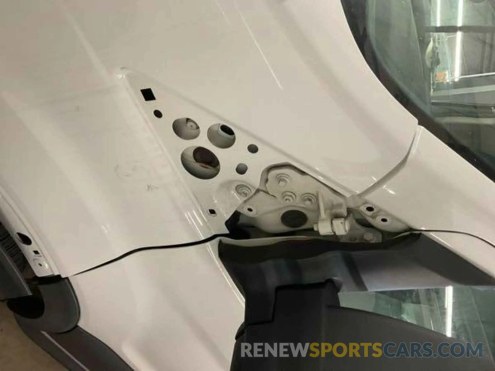 19 Photograph of a damaged car 1FTYR1YM8KKB87839 FORD TRANSIT-250 2019