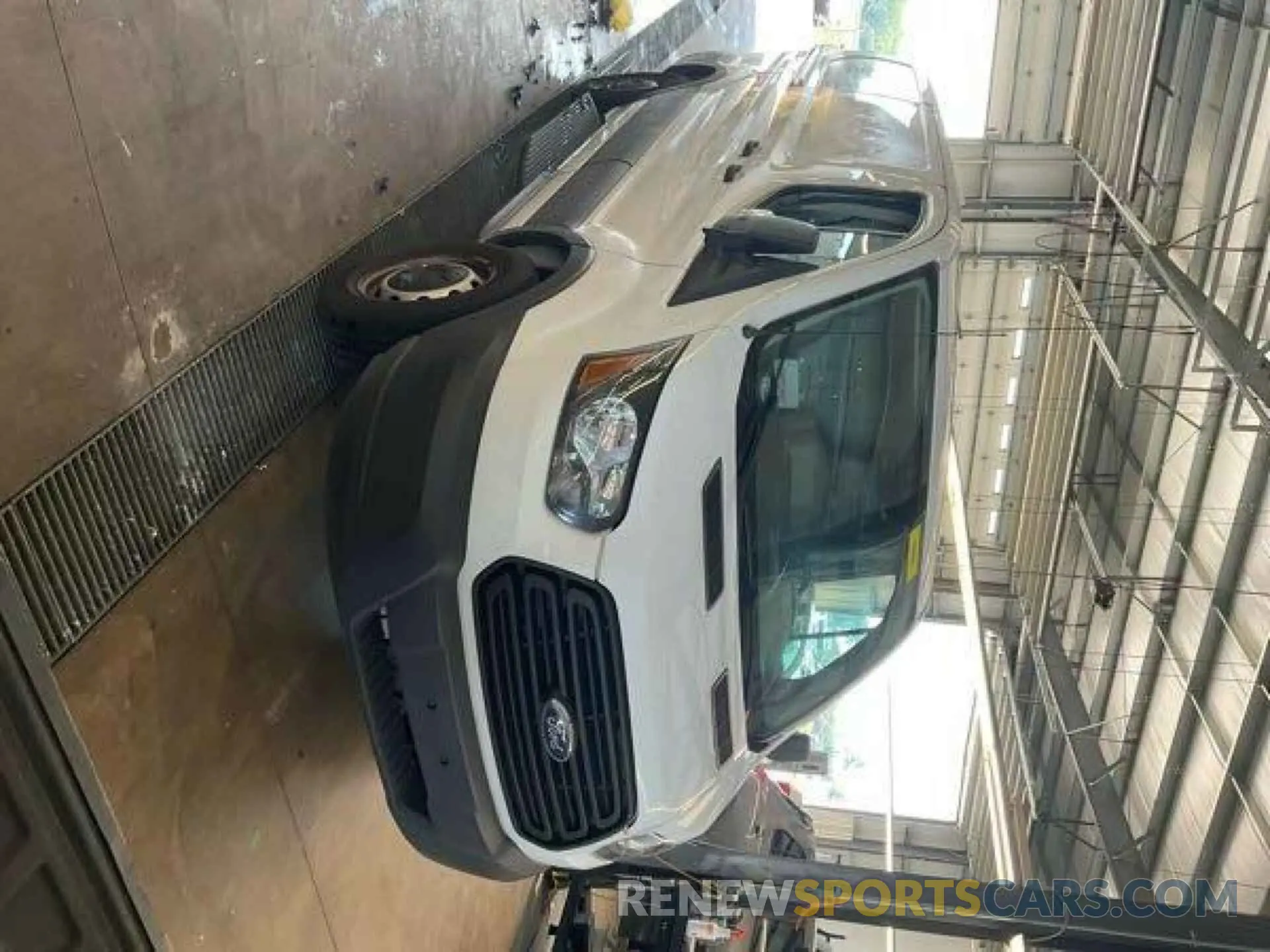 5 Photograph of a damaged car 1FTYR1YM8KKB87839 FORD TRANSIT-250 2019