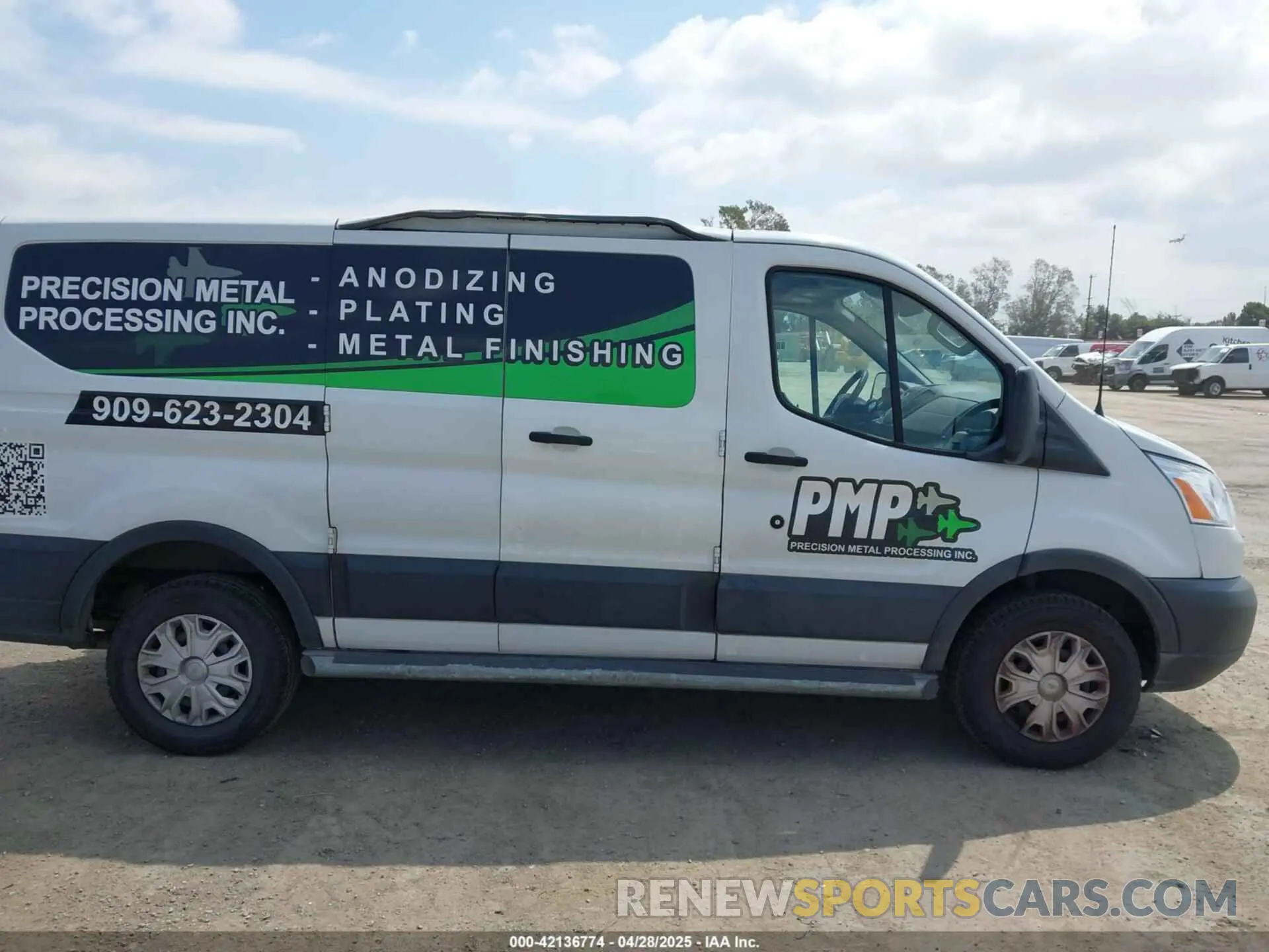 14 Photograph of a damaged car 1FTYR1ZM0KKA86342 FORD TRANSIT-250 2019