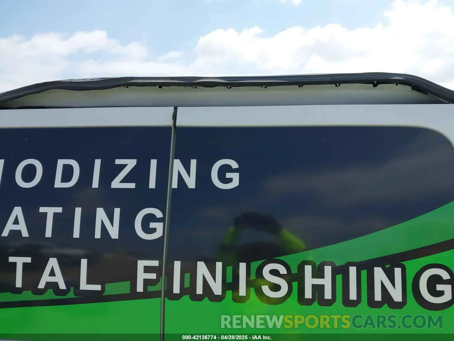 18 Photograph of a damaged car 1FTYR1ZM0KKA86342 FORD TRANSIT-250 2019