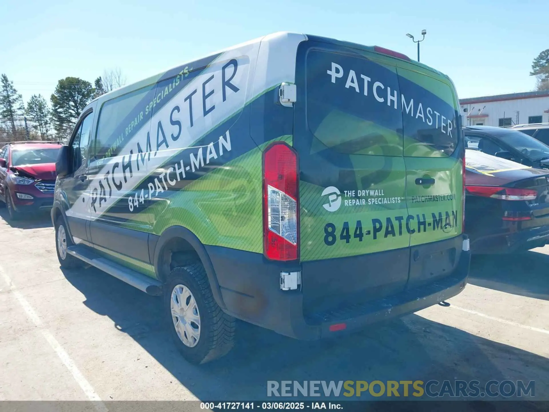 3 Photograph of a damaged car 1FTYR1ZM1KKA72014 FORD TRANSIT-250 2019